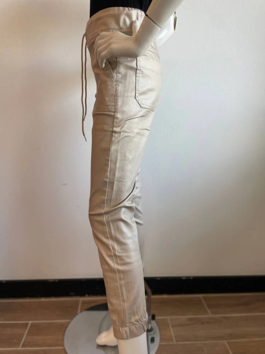 Tali Joggers In Beige/gold Check