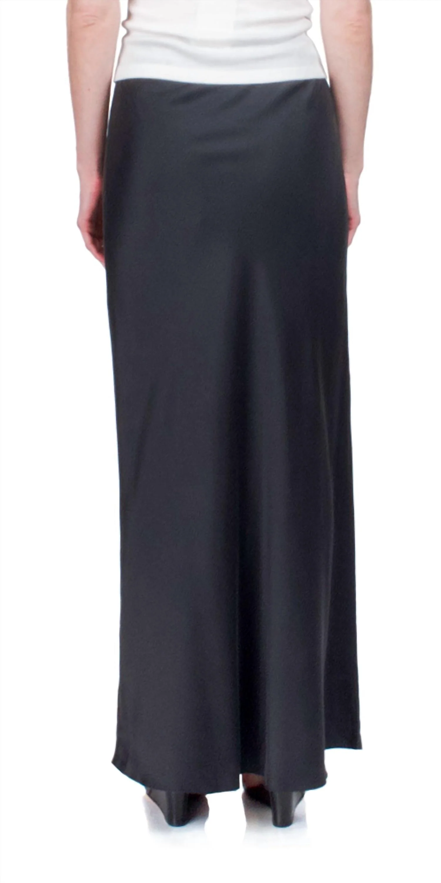 Bias Slip Skirt In Black