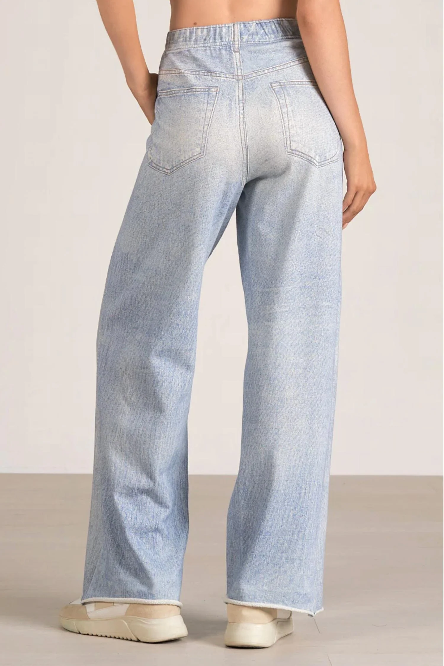 Mira Wide Leg Pant In Light Denim