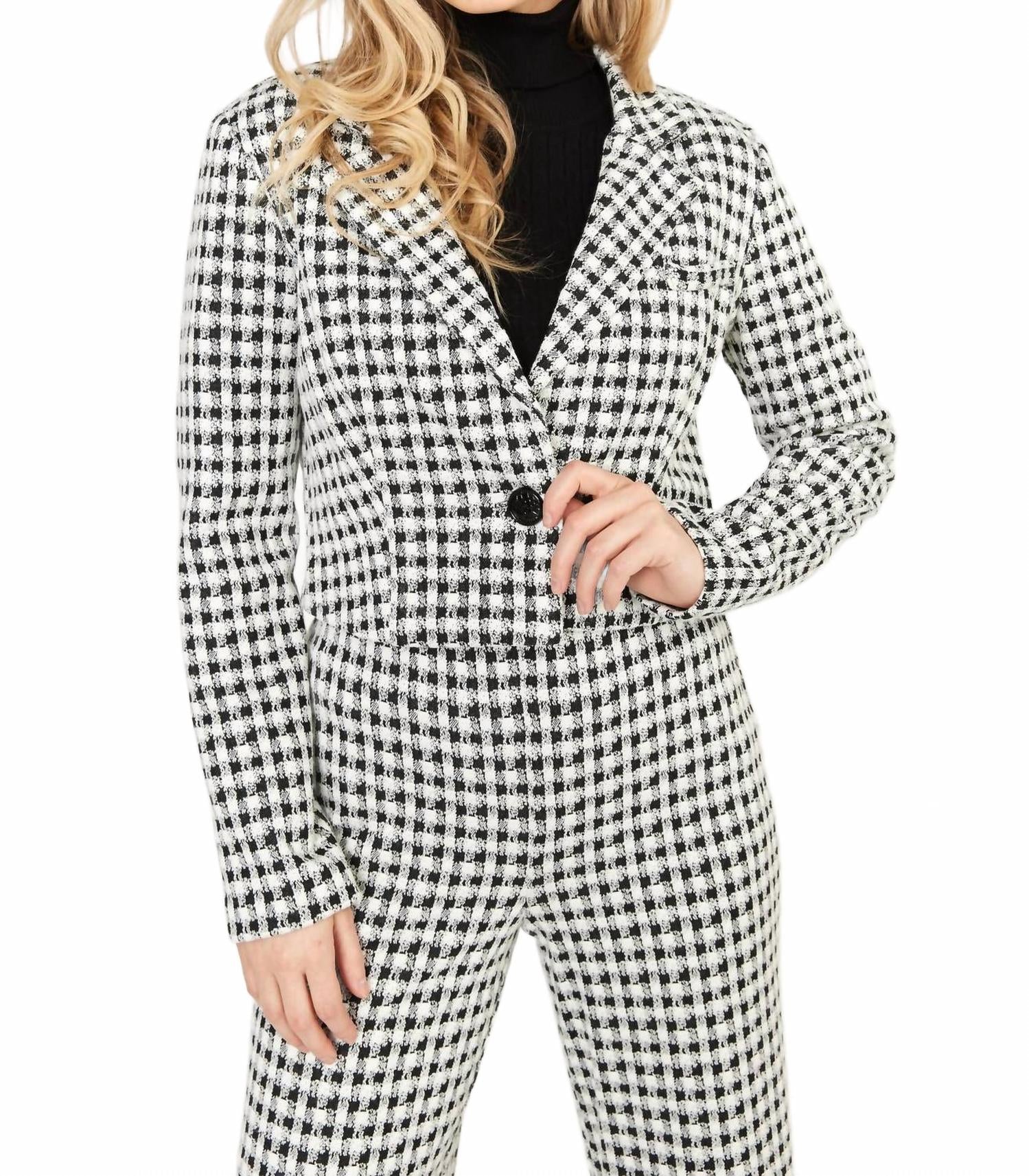 Cropped Houndstooth Knit Jacket In Black/white