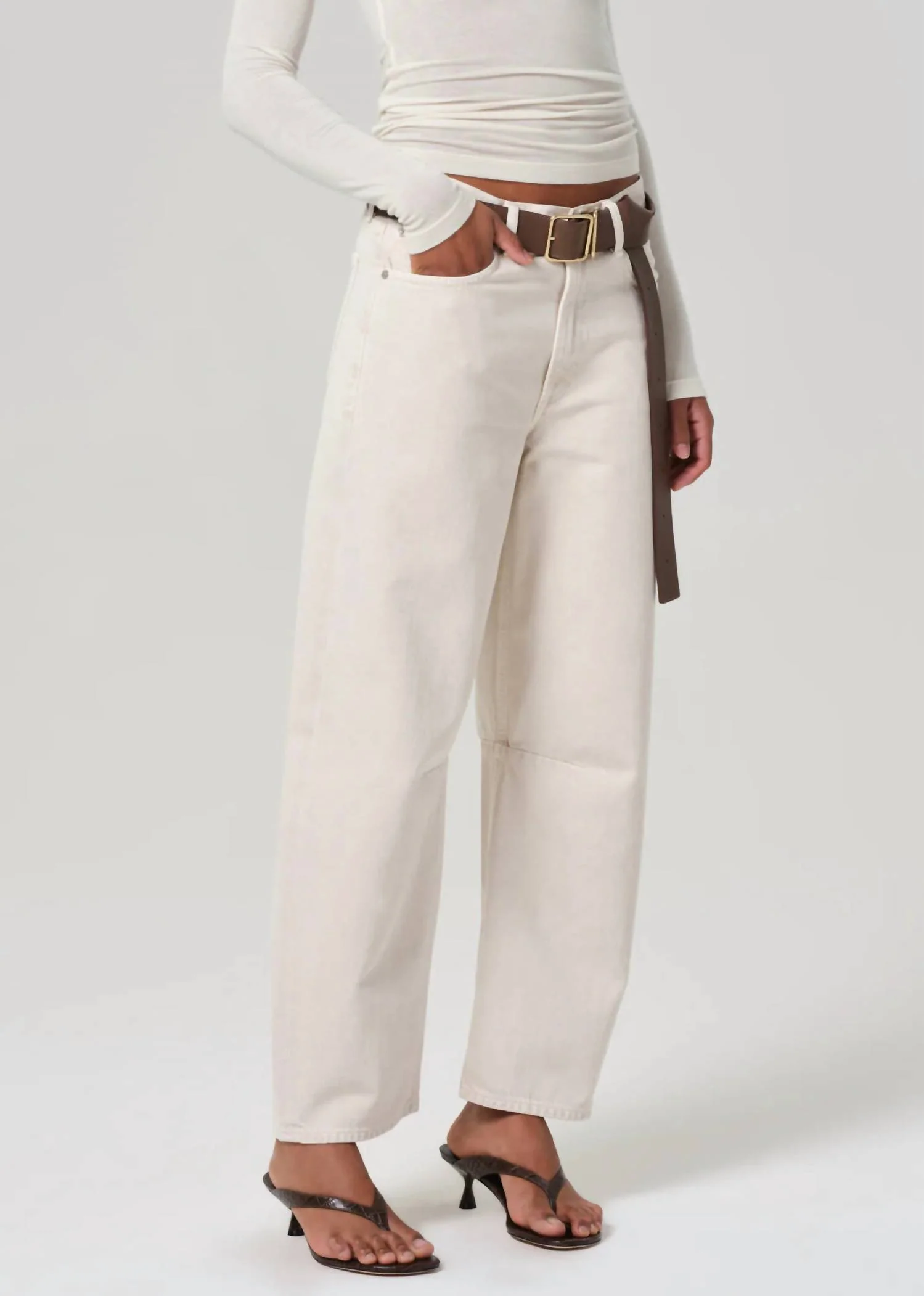 Relaxed Barrel Leg High Rise Jean In Almondette