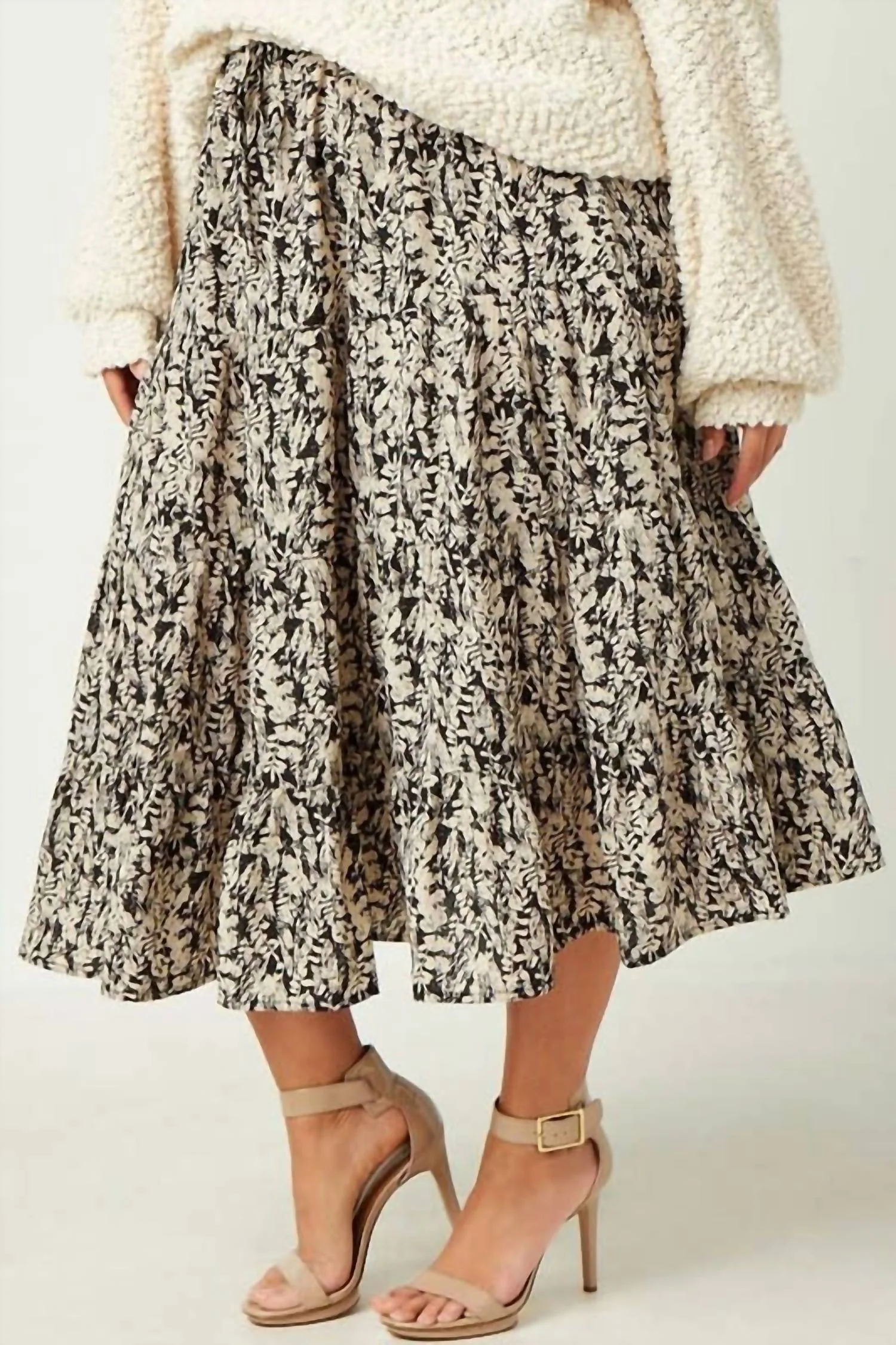 Botanical Print Elastic Waist Tiered Skirt - Plus In Black/cream
