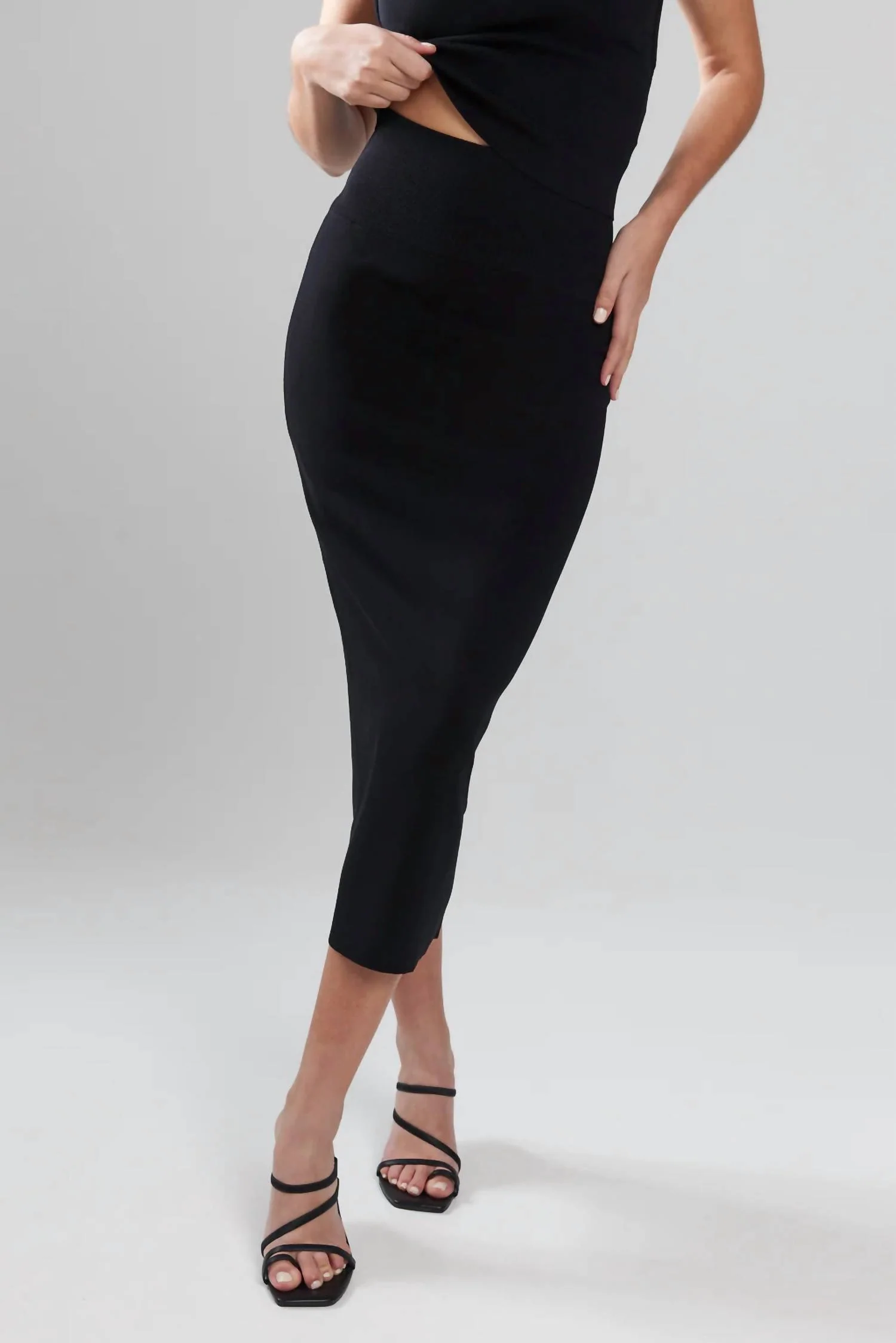 The Midi Tube Skirt In Ink