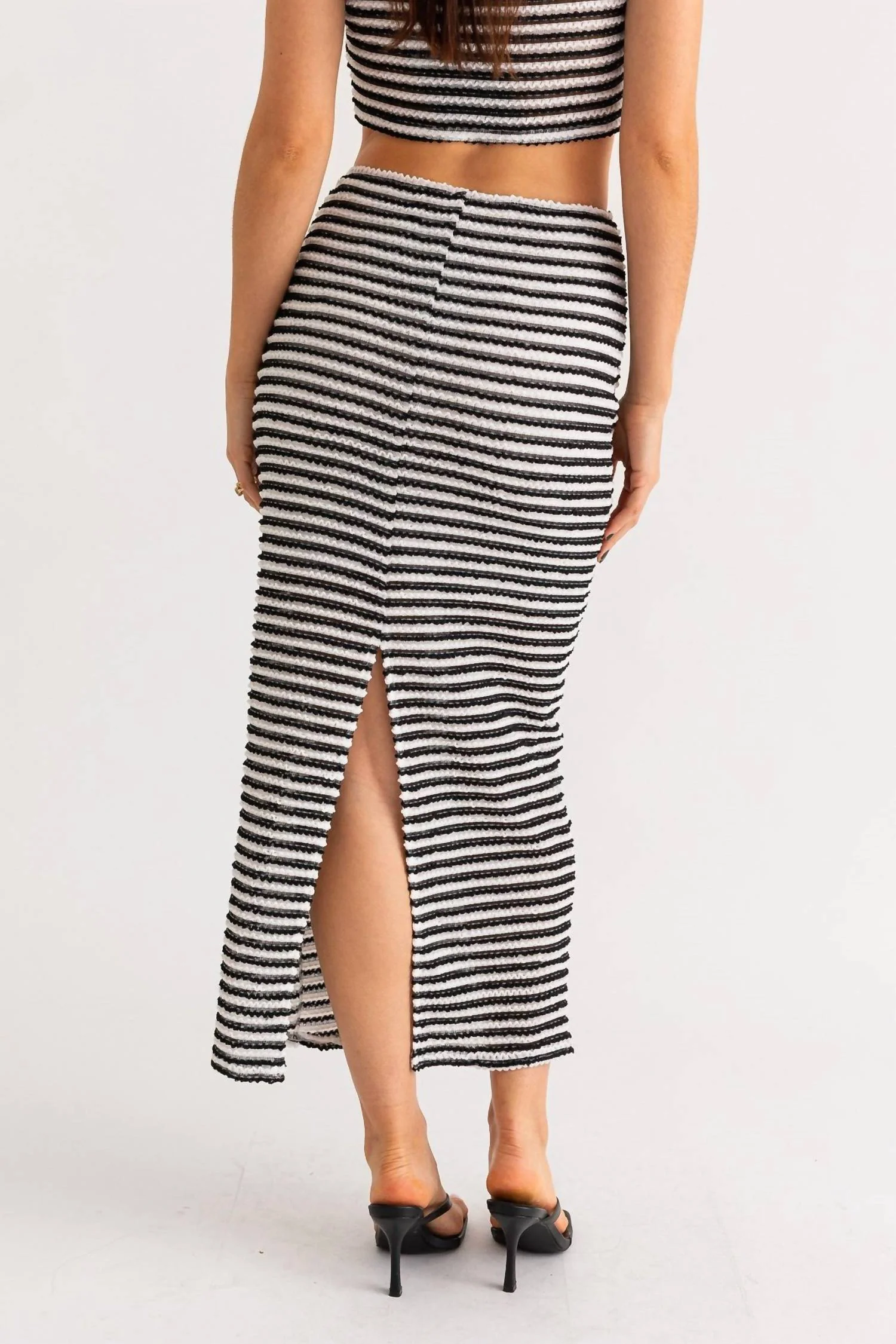 Sevilla Knit Maxi Skirt In White-Black
