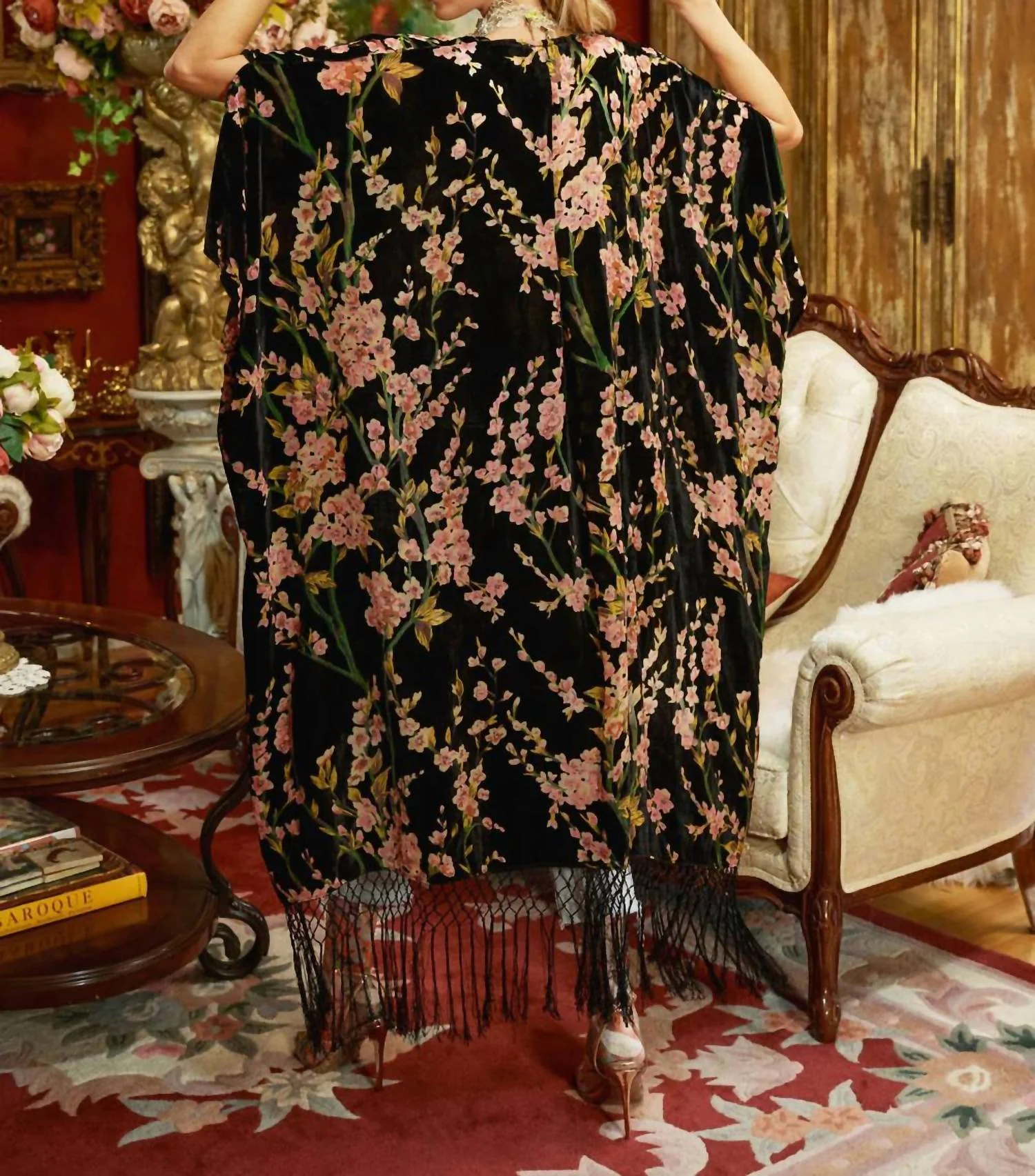 Jasmine Burnout Velvet Kimono In Black