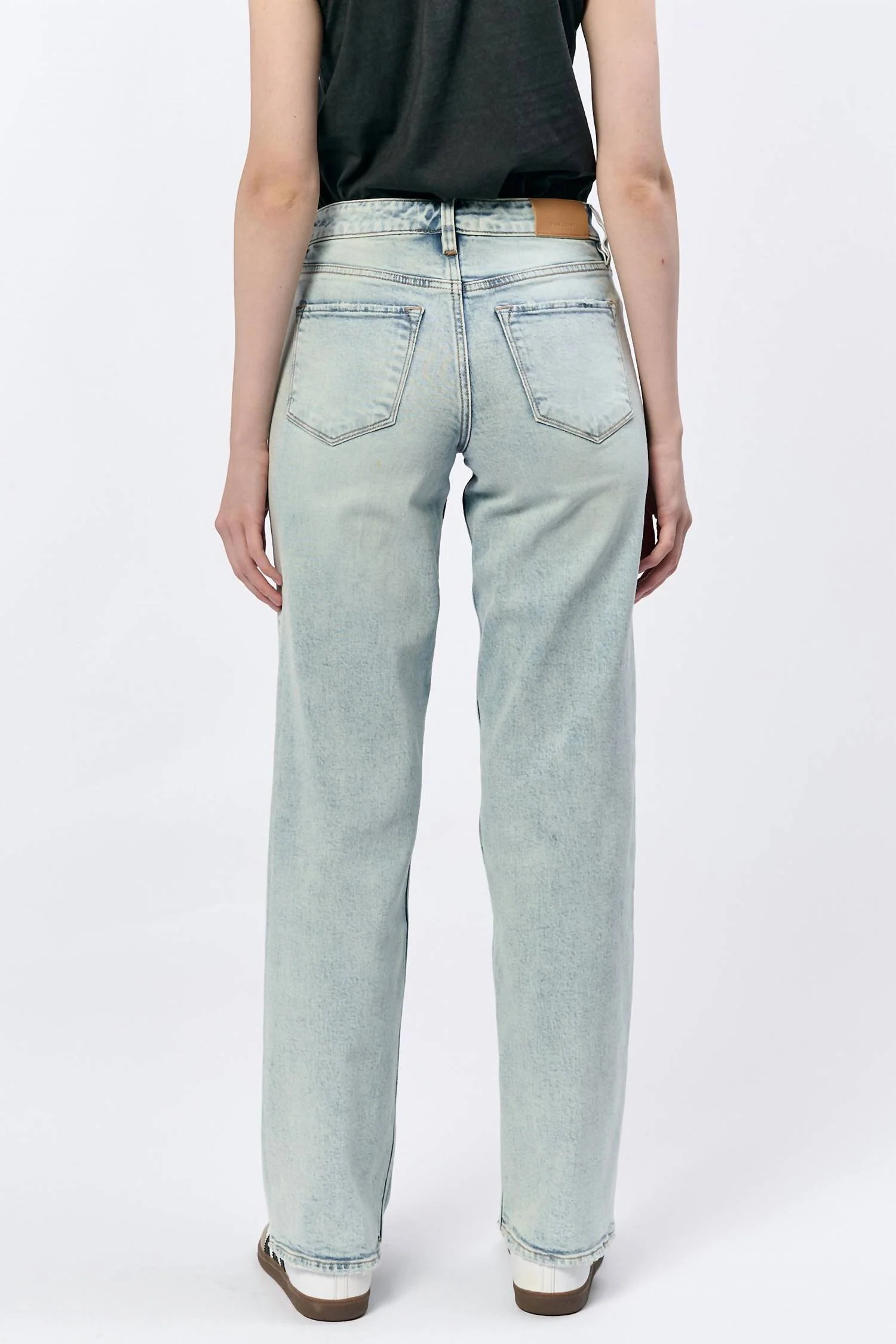 Taylor High Rise Straight Leg Jean In Waves