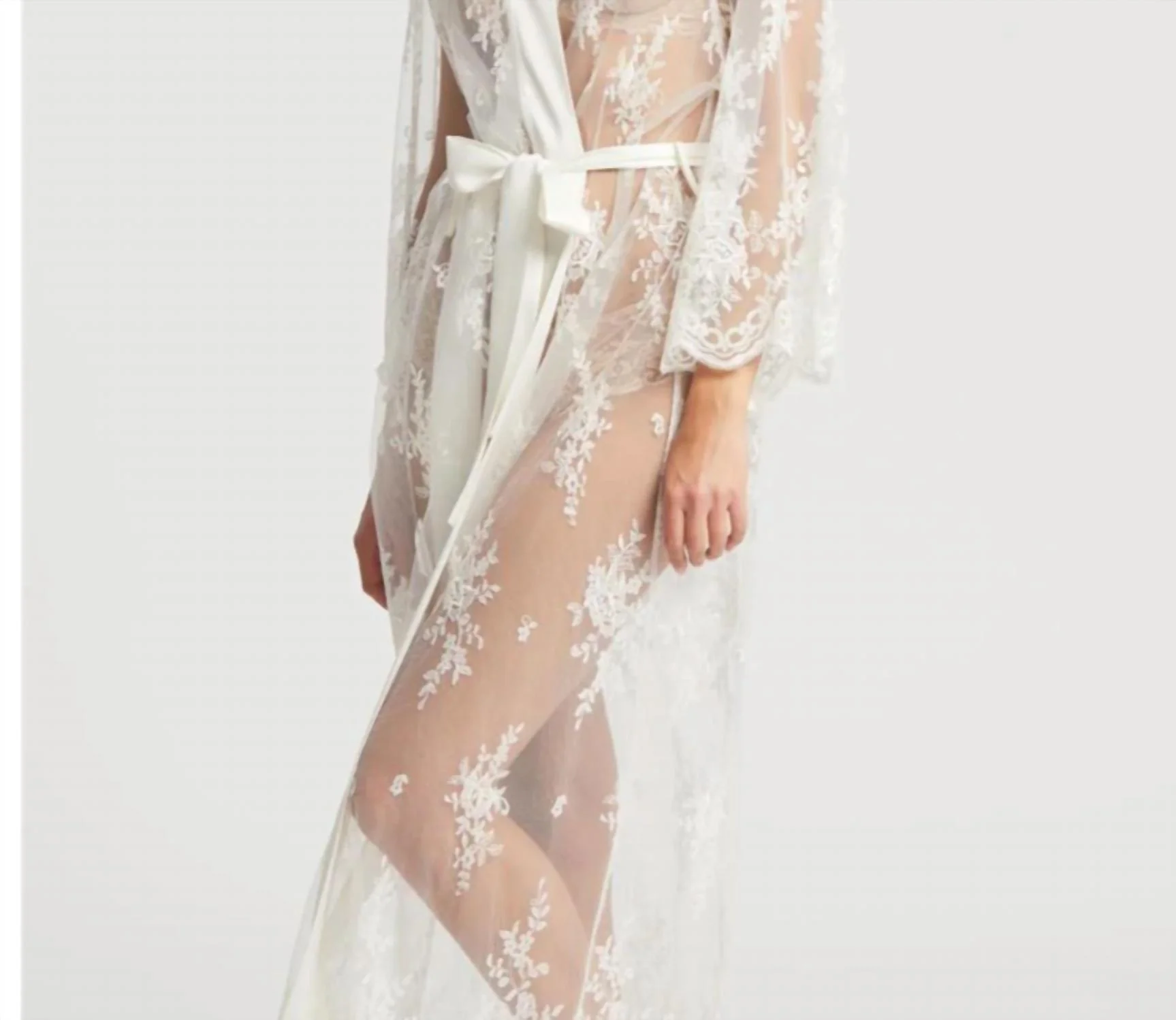Darling Lace Robe - Plus In Ivory