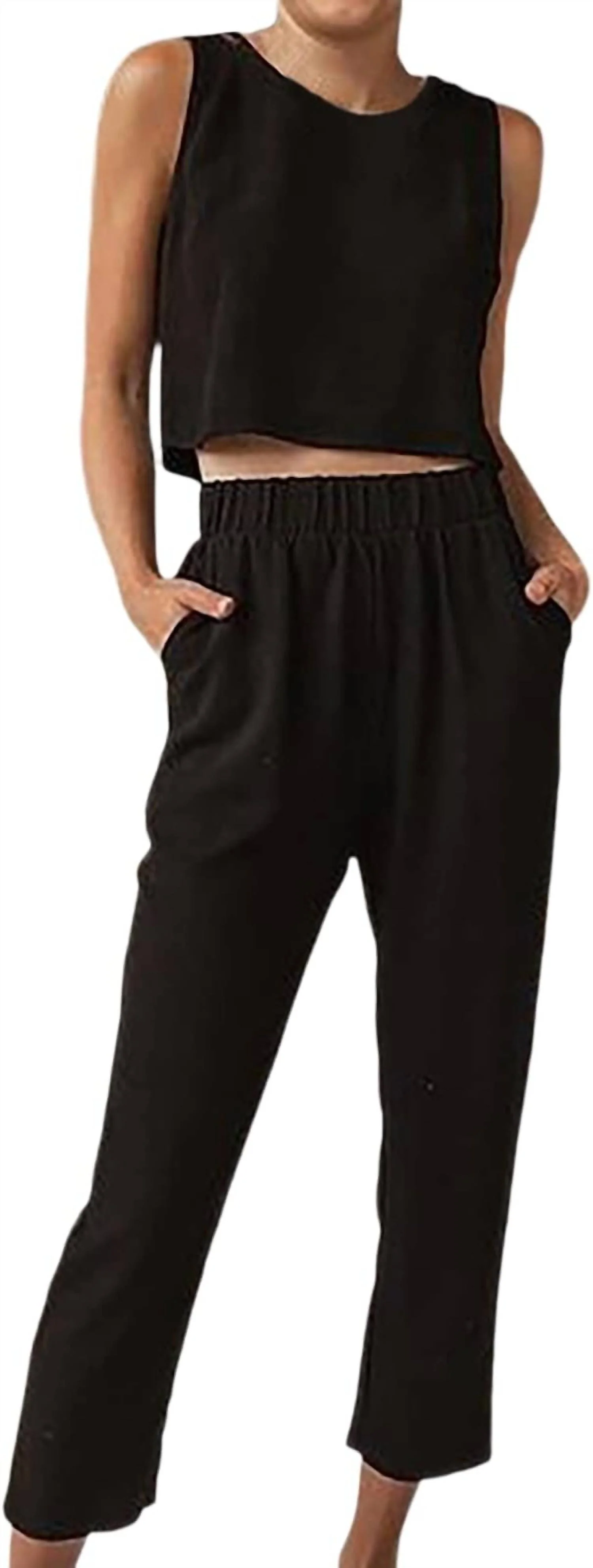Round Neck Top And Pants Set In Black