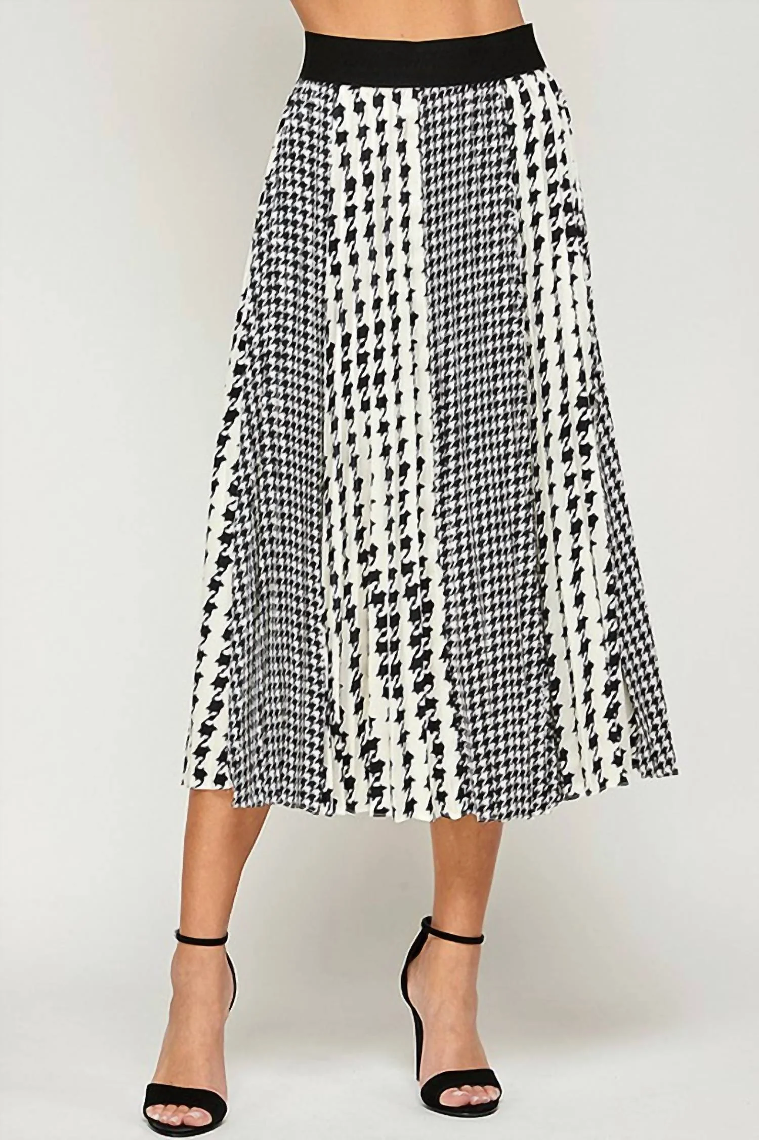 Holly Houndstooth Skirt In Black/white