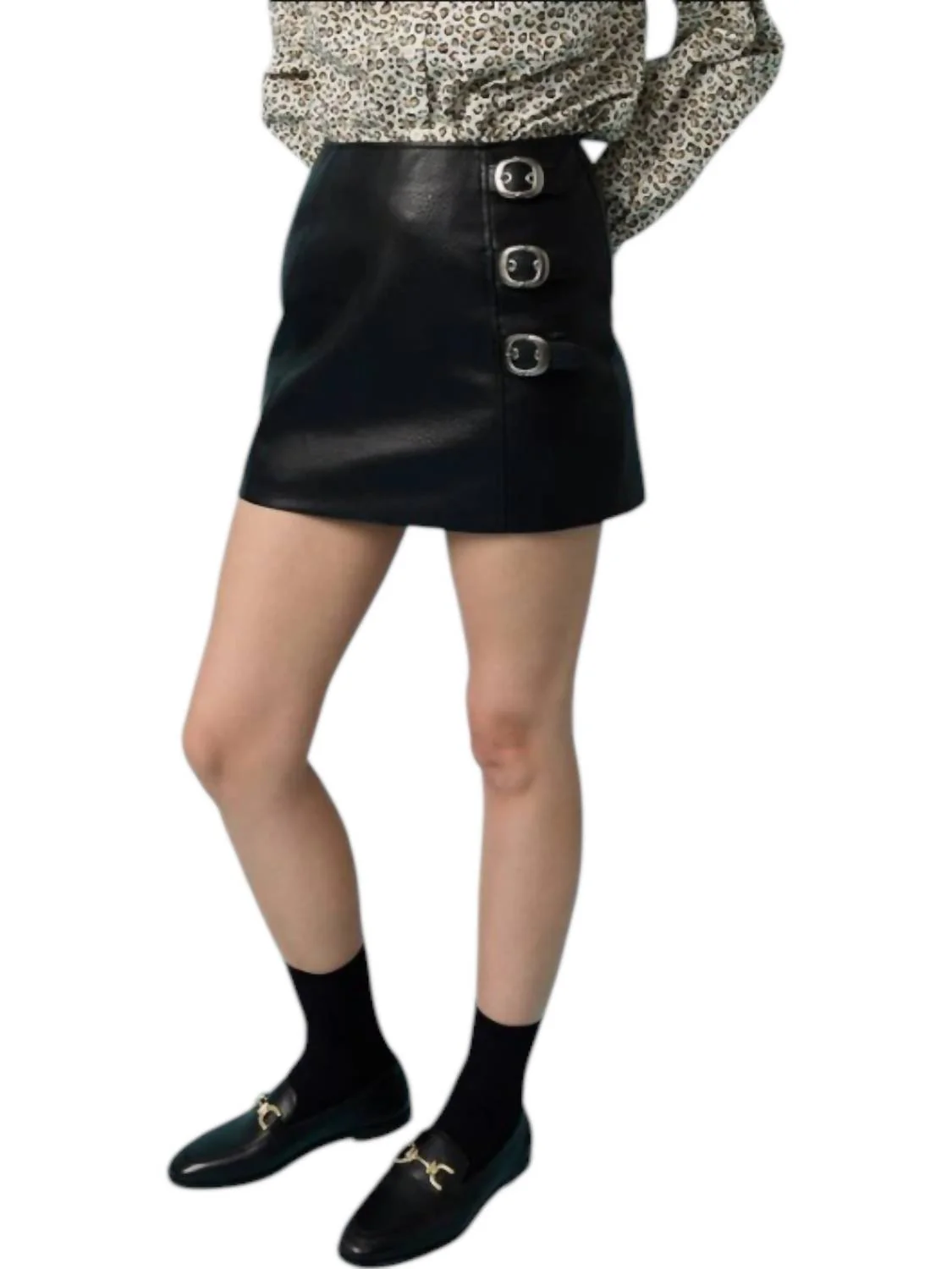 Faux Pebble Leather Buckle Mini Skirt In Black