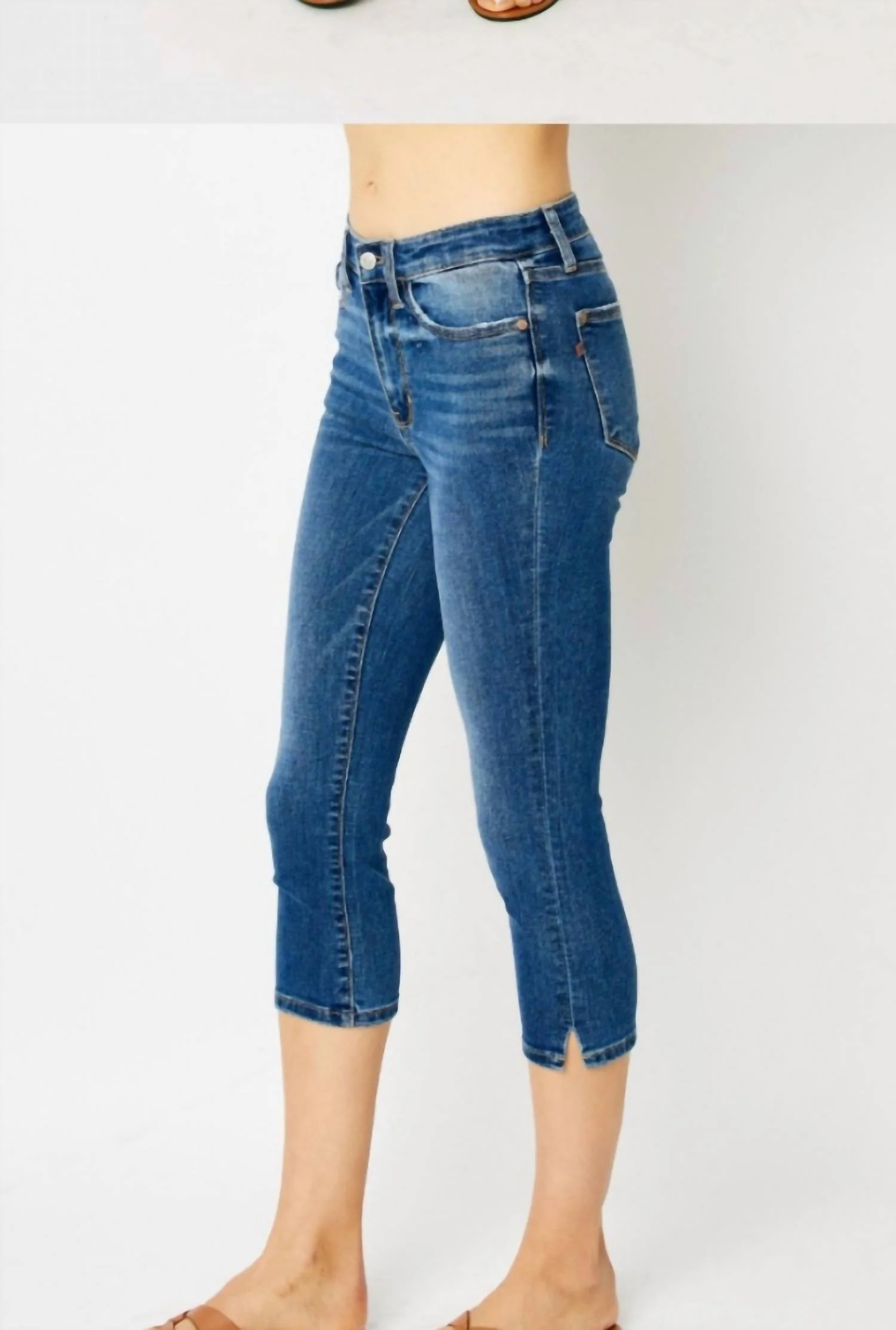 Summer Lovin Midrise Capri In Blue