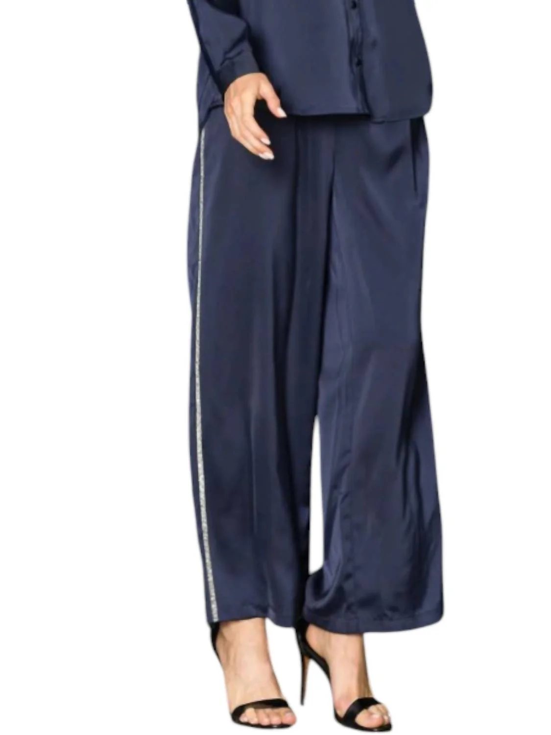 Wileene Satin Set In Navy