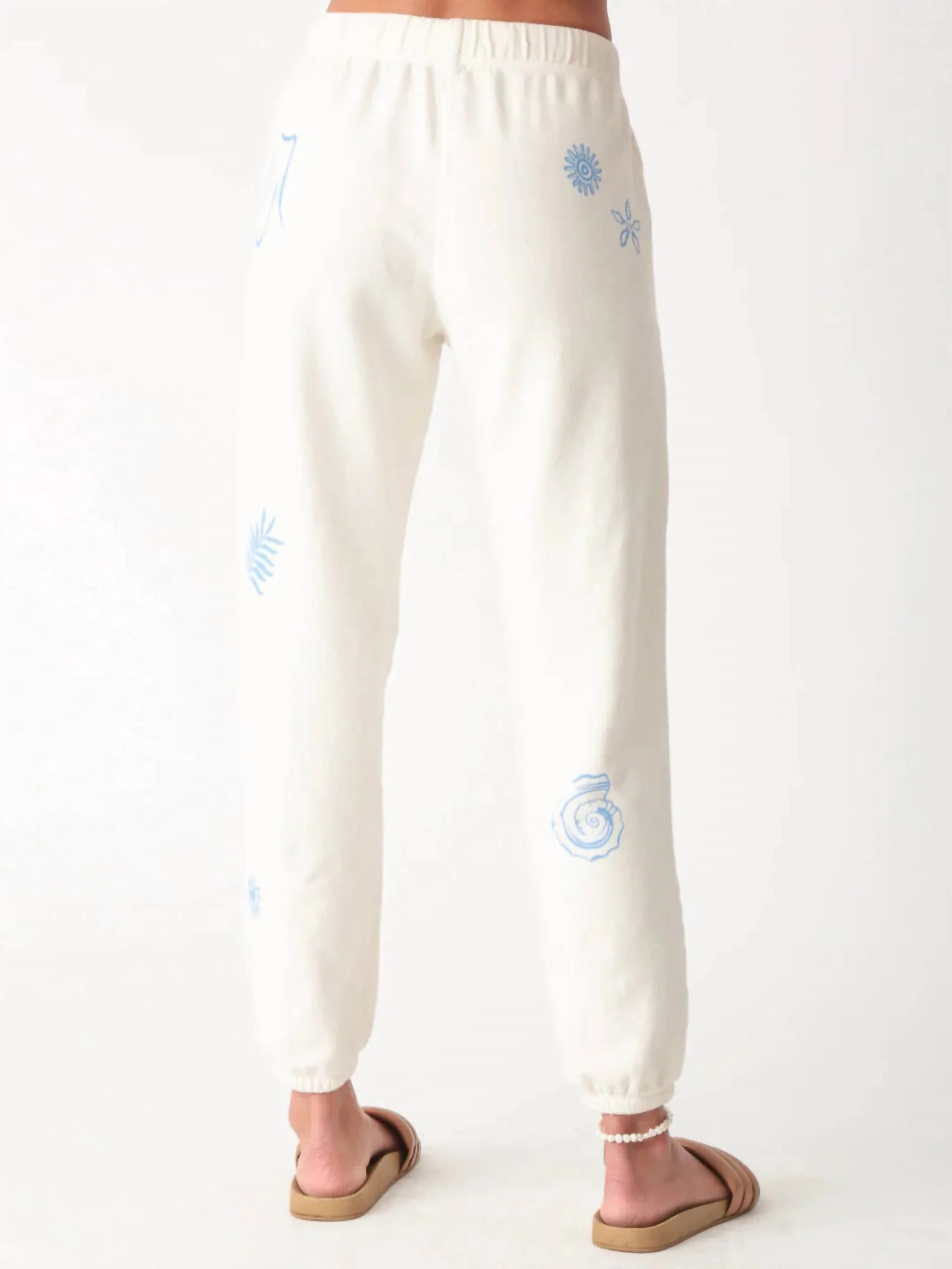 Classic Jogger In Dream Graphic Ivory