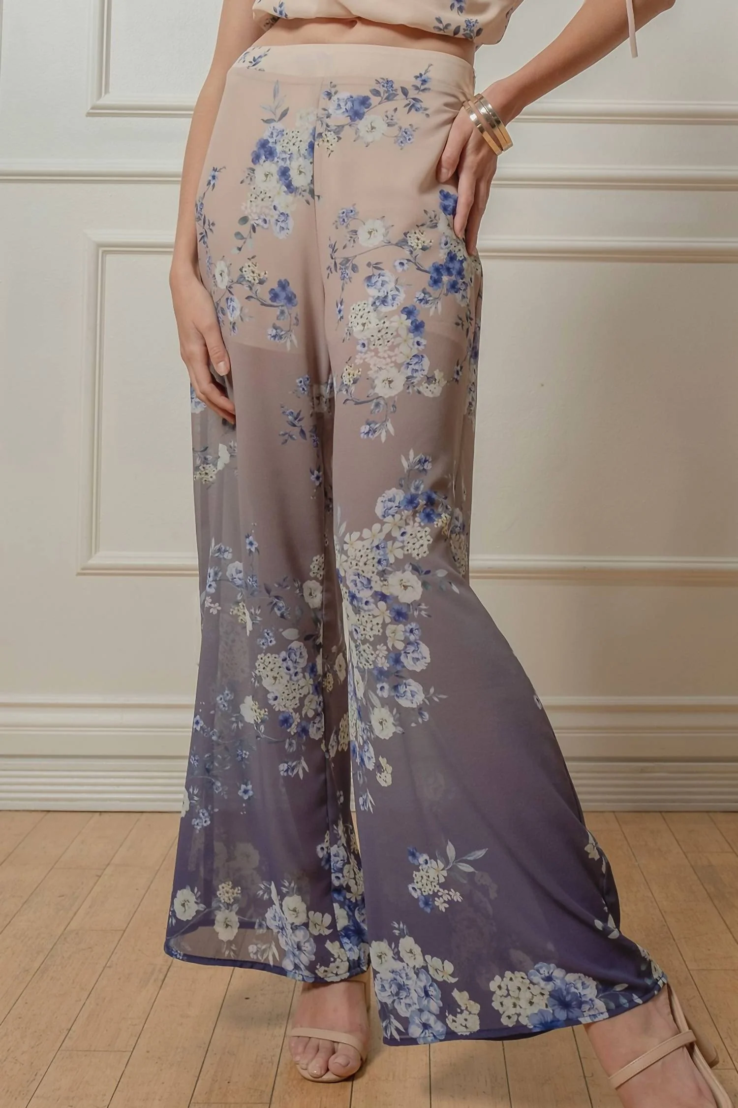 Jasmine Floral Print Top And Pants Set In Purple/taupe