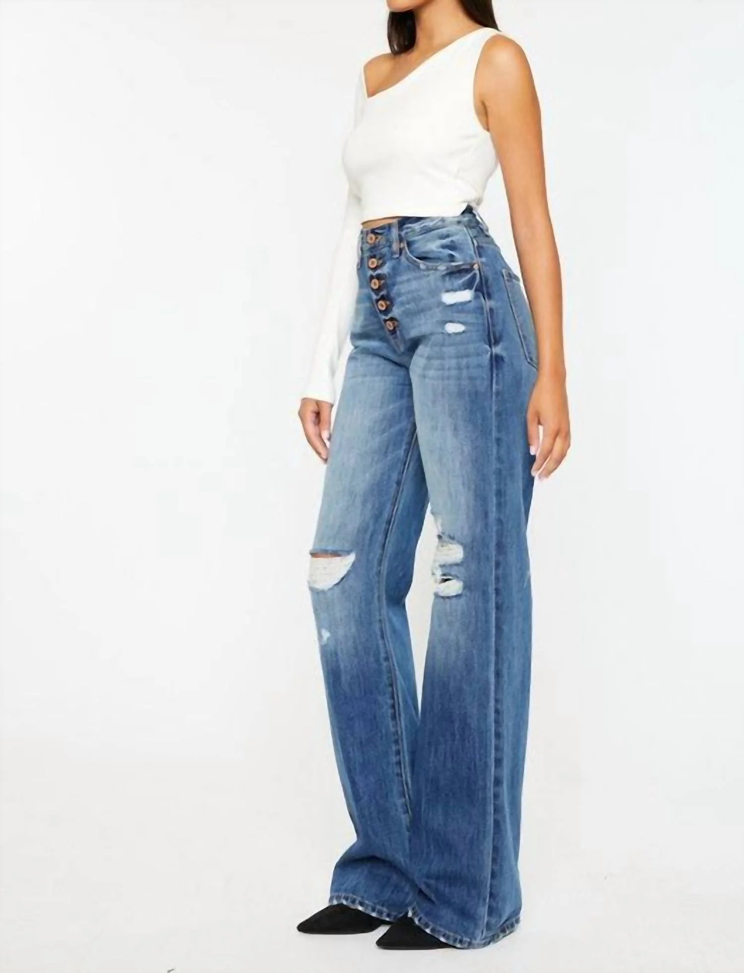 Pretty Fly Flare Jean In Medium Stone Wash
