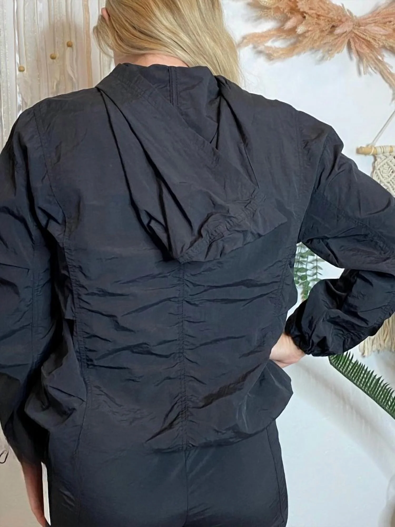 Wind Suit Jacket & Pants Set In Black