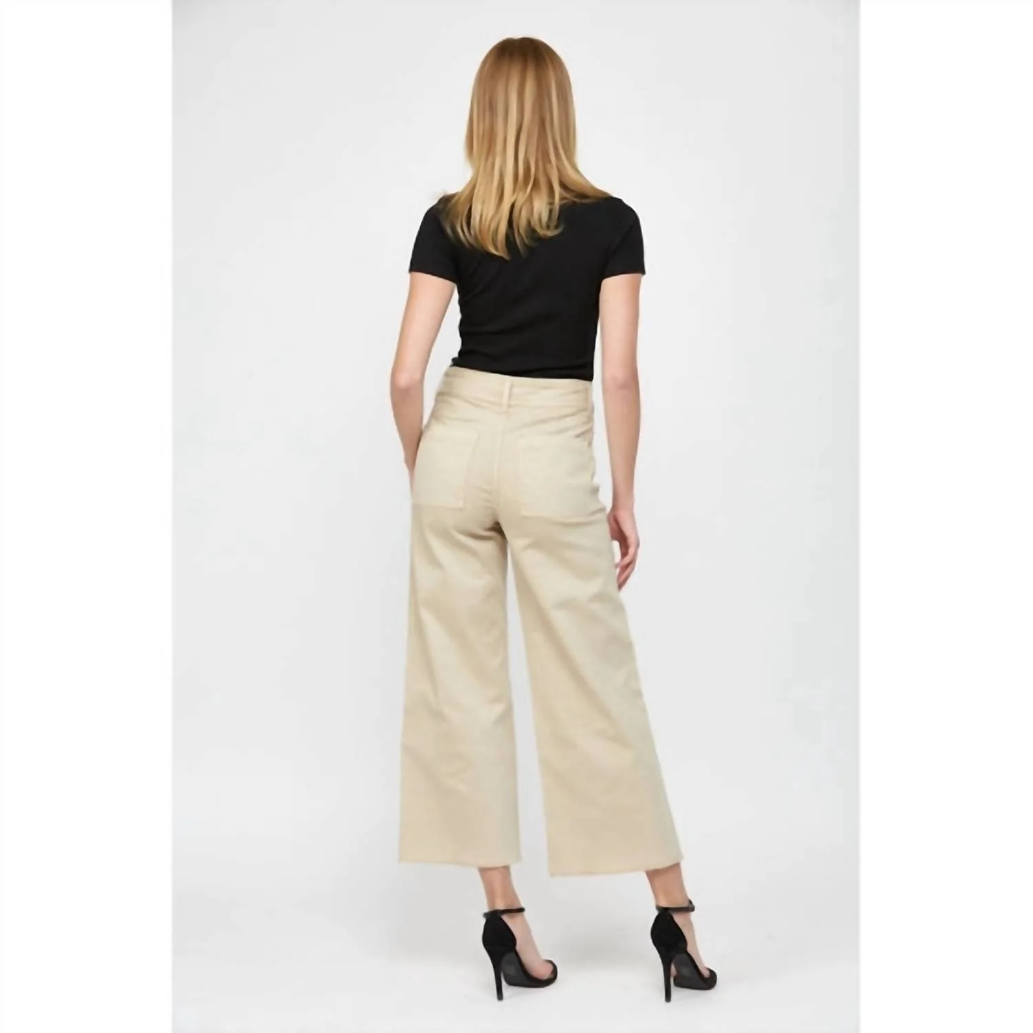 Cropped Wide Leg Pants In Beige