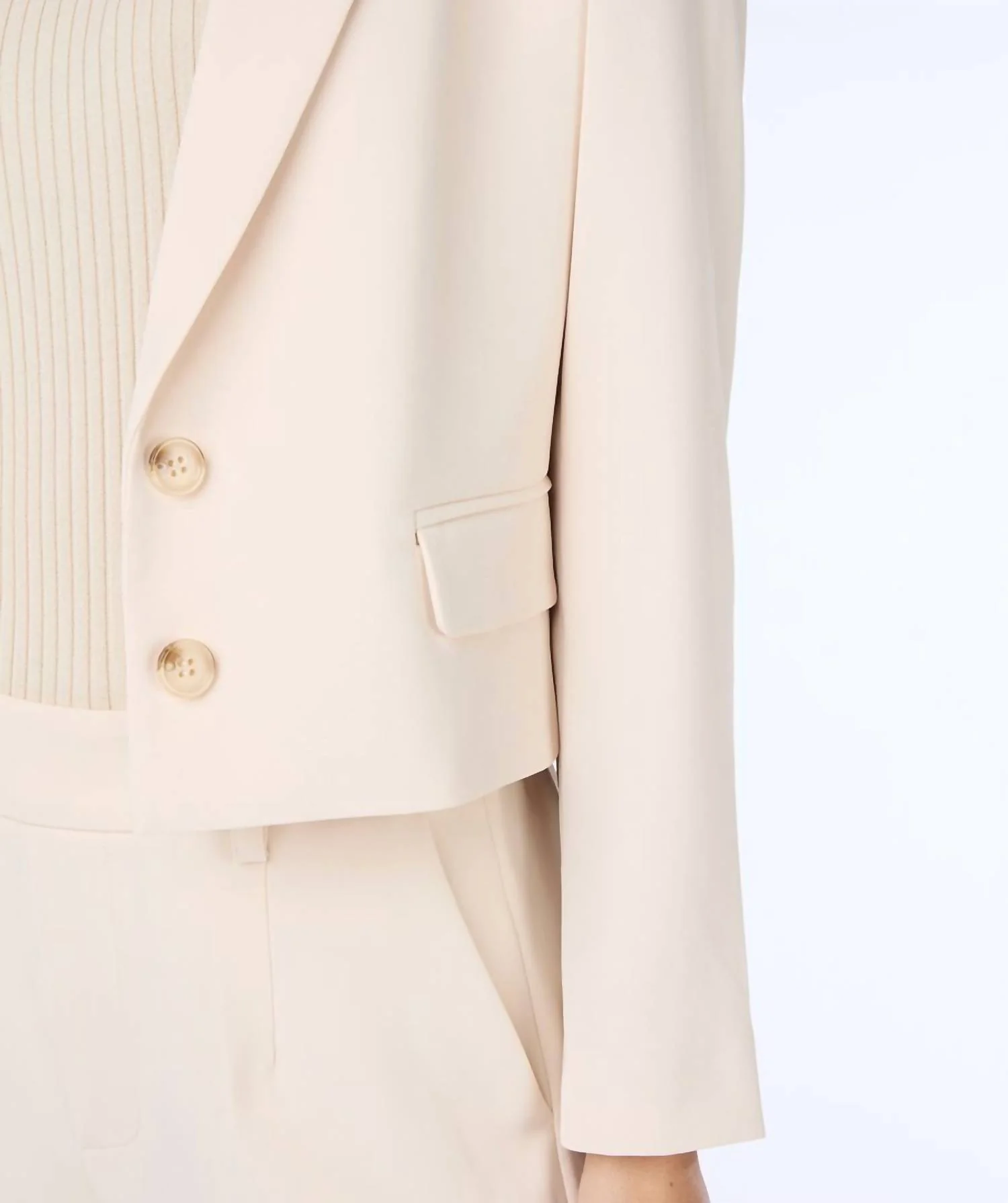 Short City Blazer In Sand