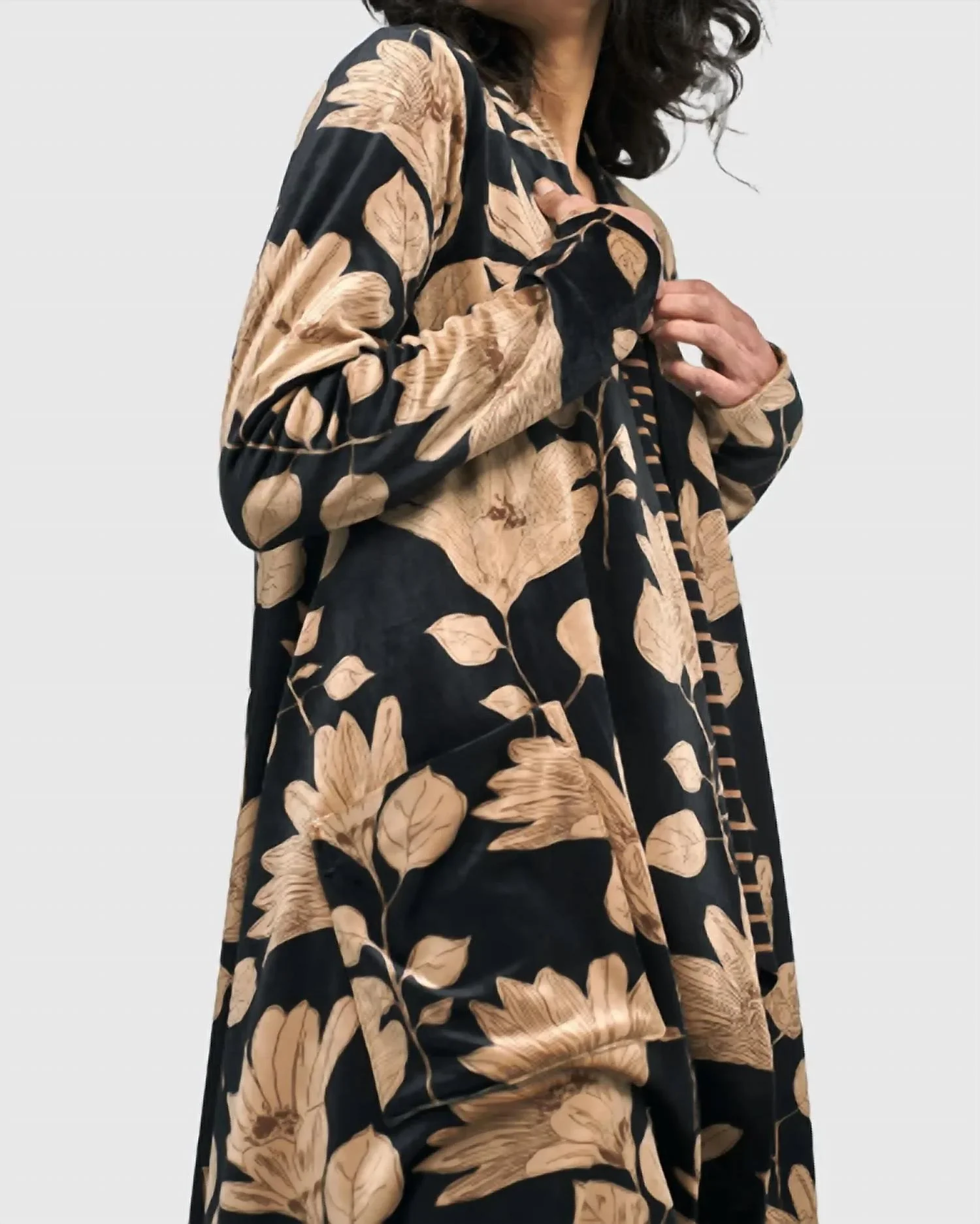 Velvet Smoking Jacket In Floral Beige