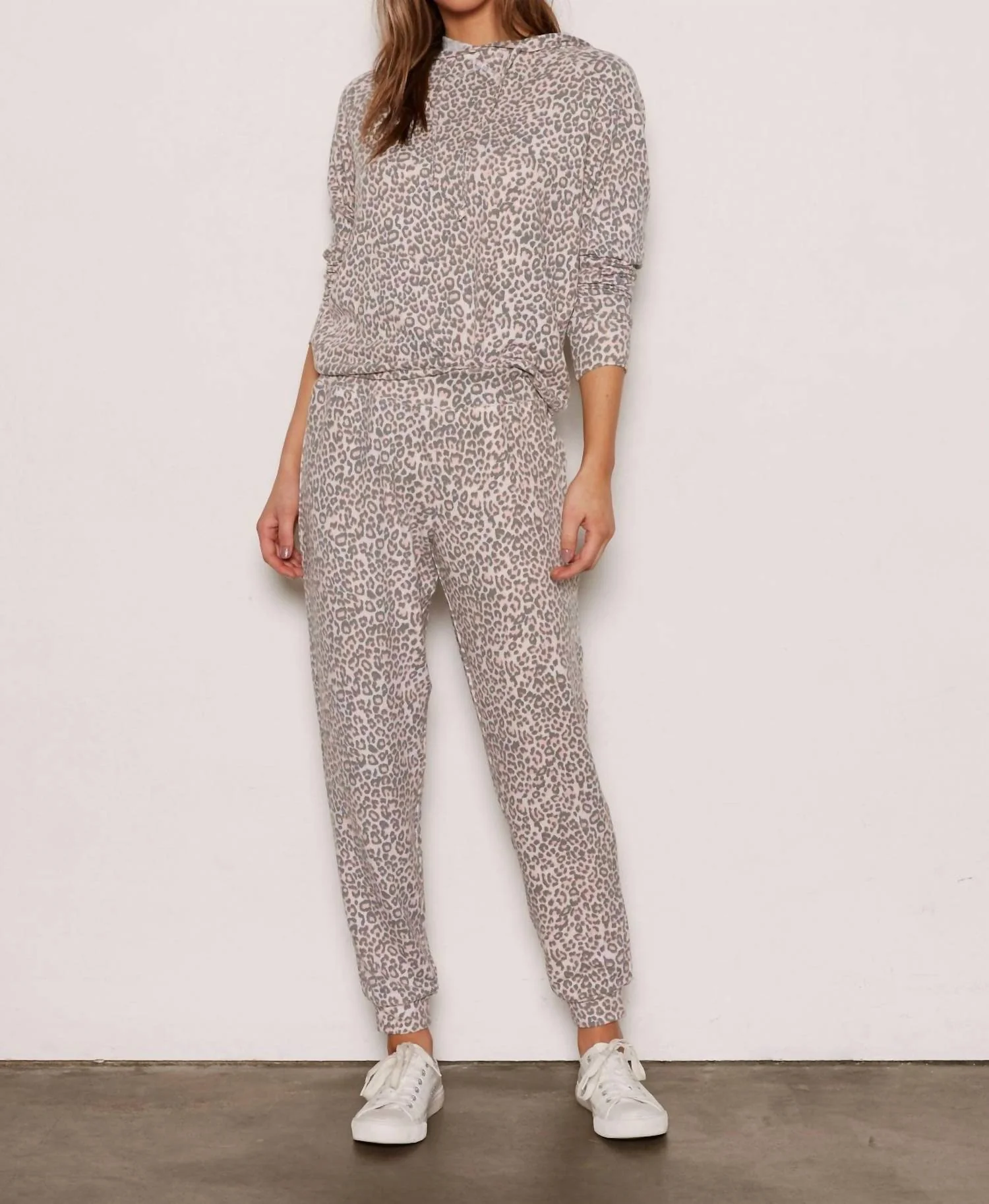 Mila Hoodie Jogger Set In Pale Pink Grey Leopard