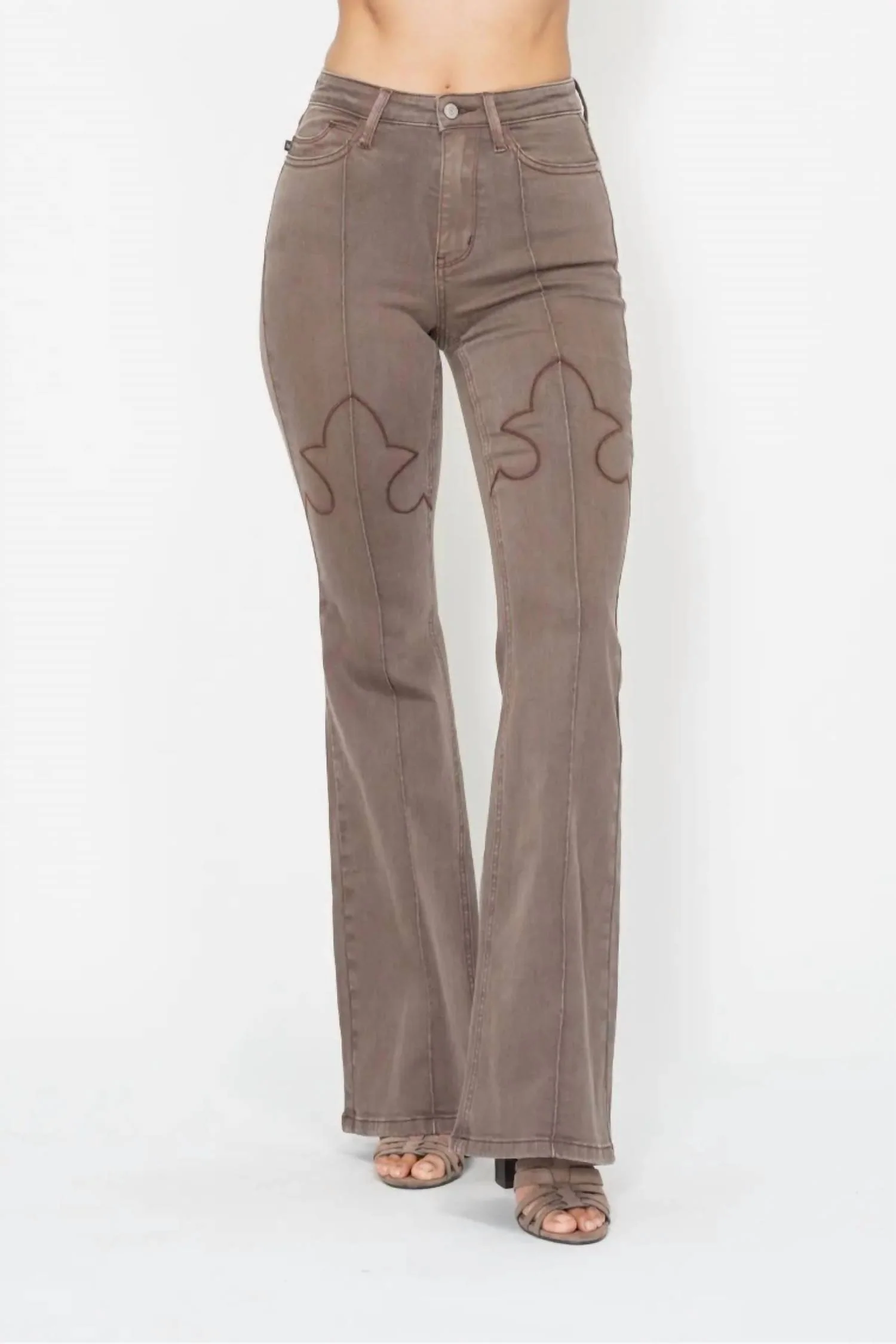 Knee Seam Detail & Shield Back Pockets Flare Jean In Brown