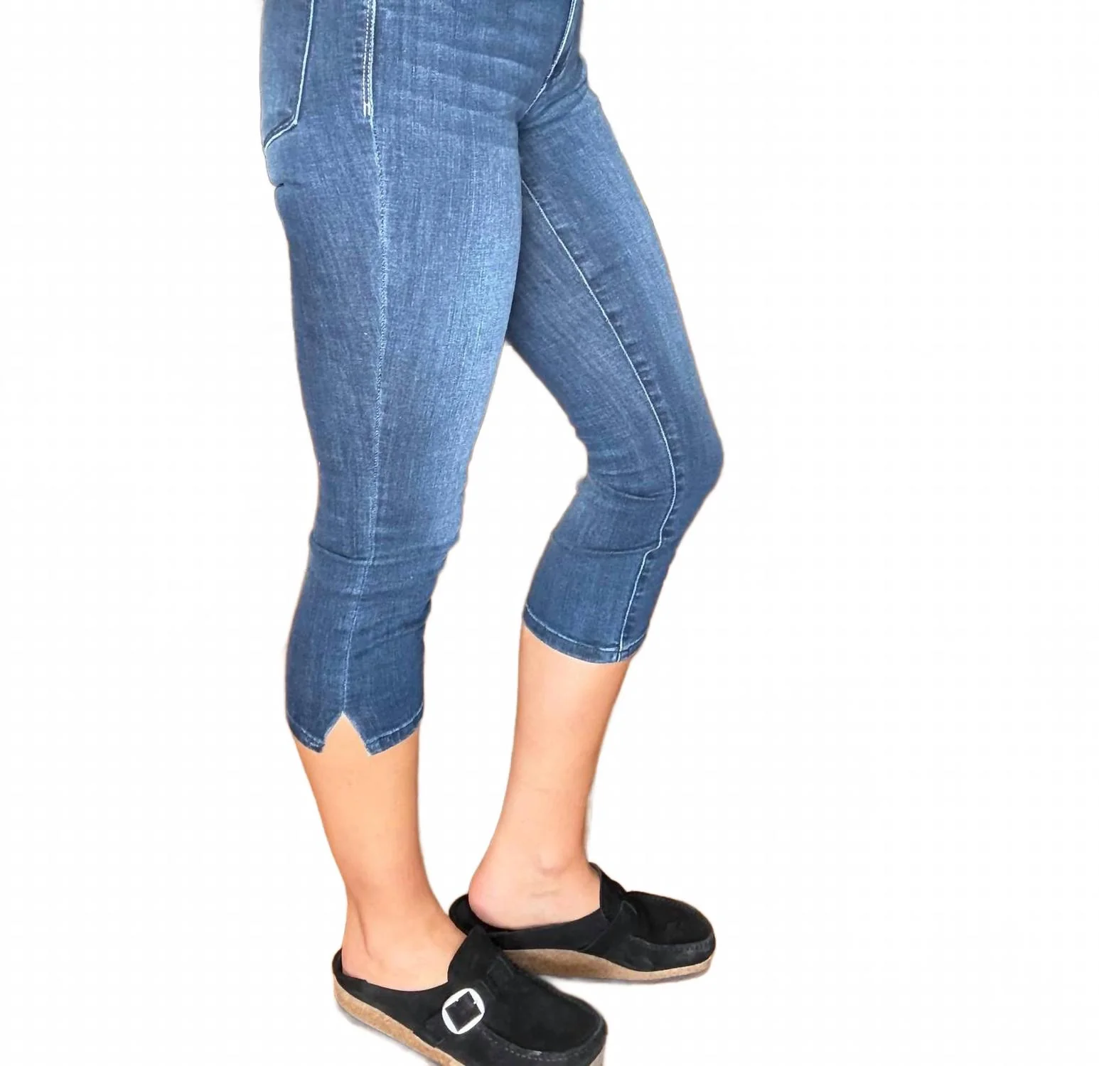 Jordyn Capri Denim Jeans In Dark Wash