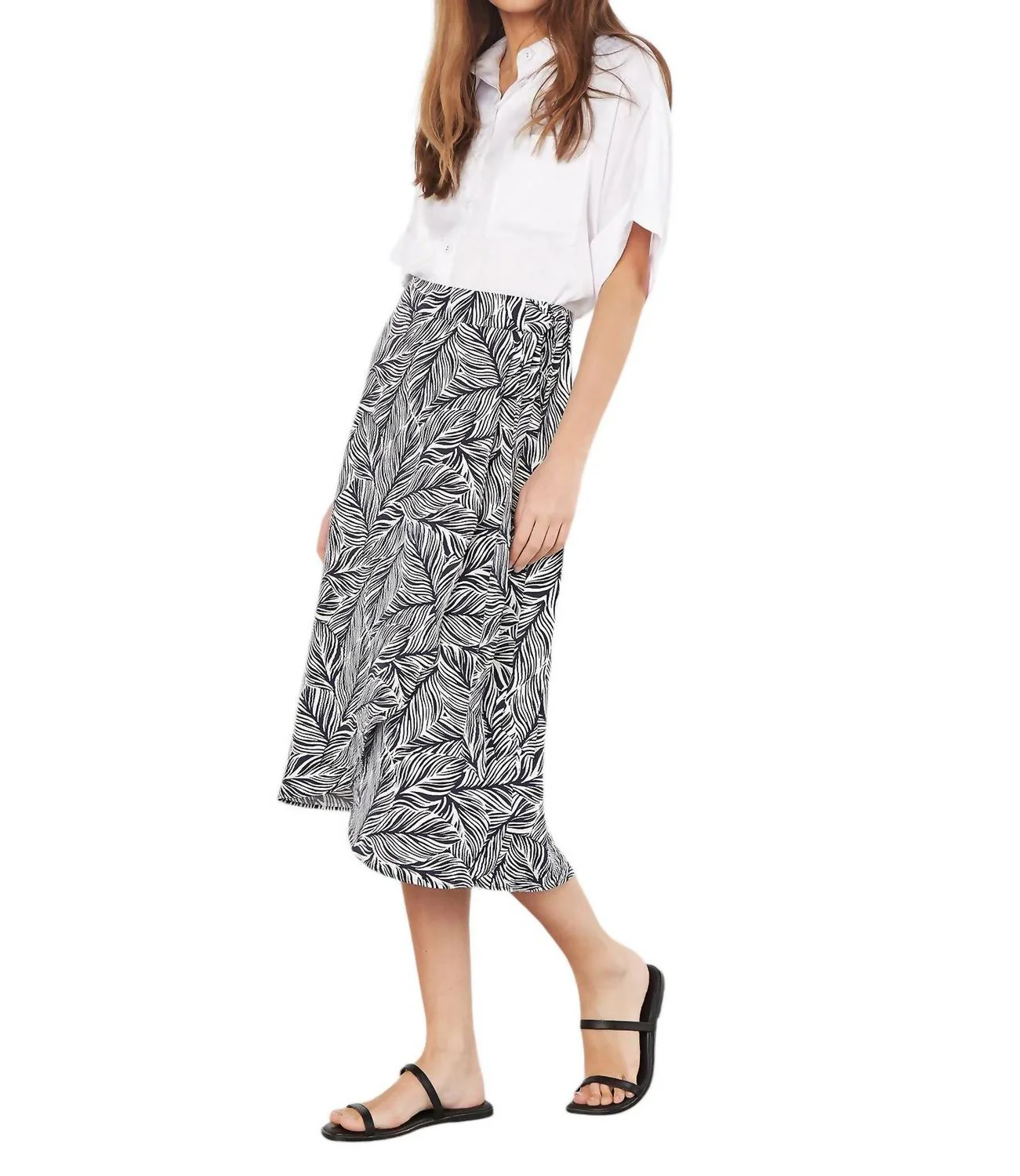 Geo Leaf Wrap Skirt In Navy