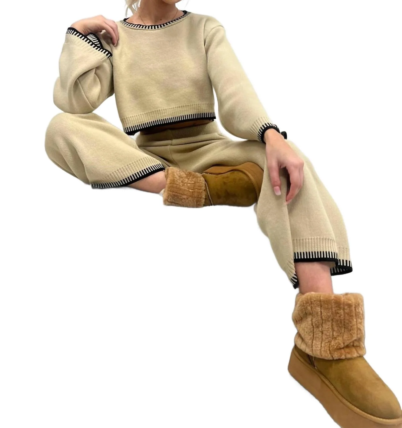 Stitch Hem Cozy Set In Beige