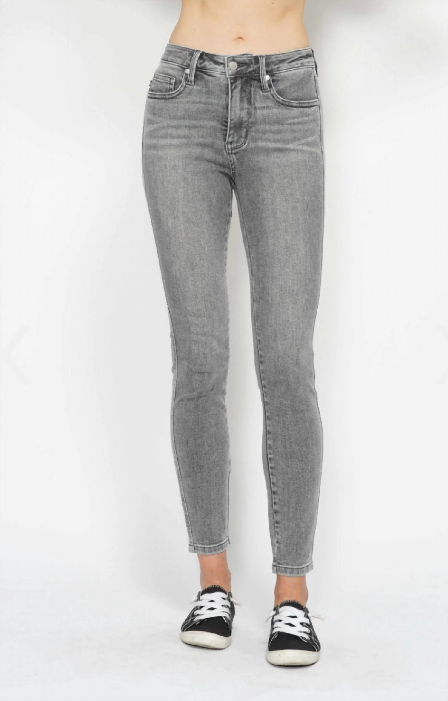 Shield Pocket Skinny Jean In Grey