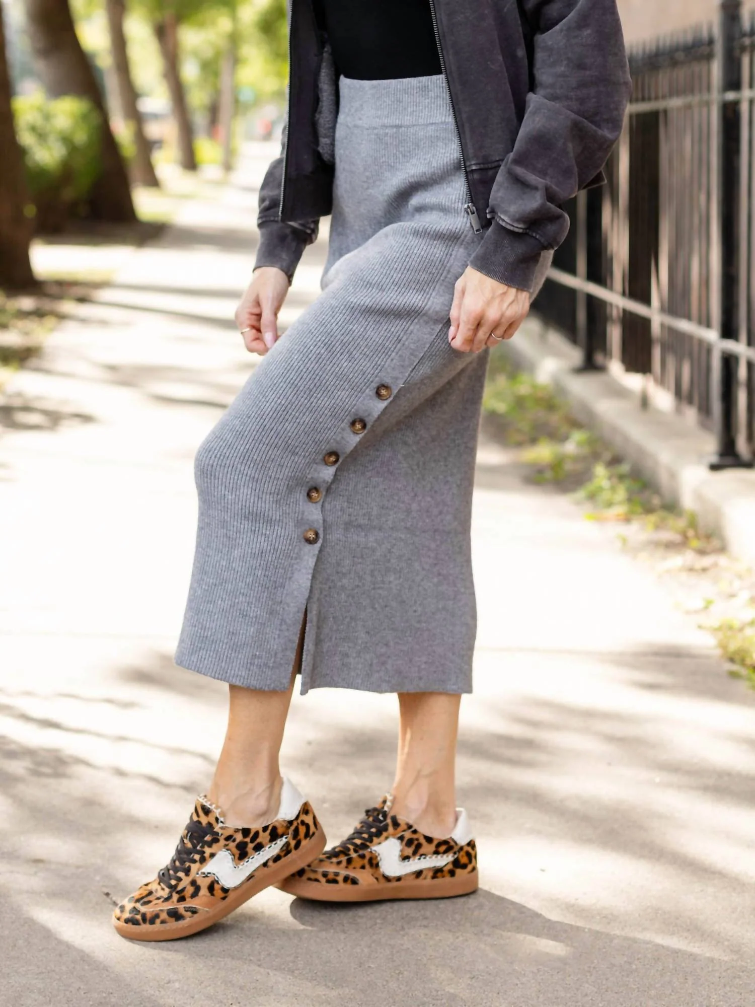 Ribbed Sweater Maxi Skirt In Charcoal