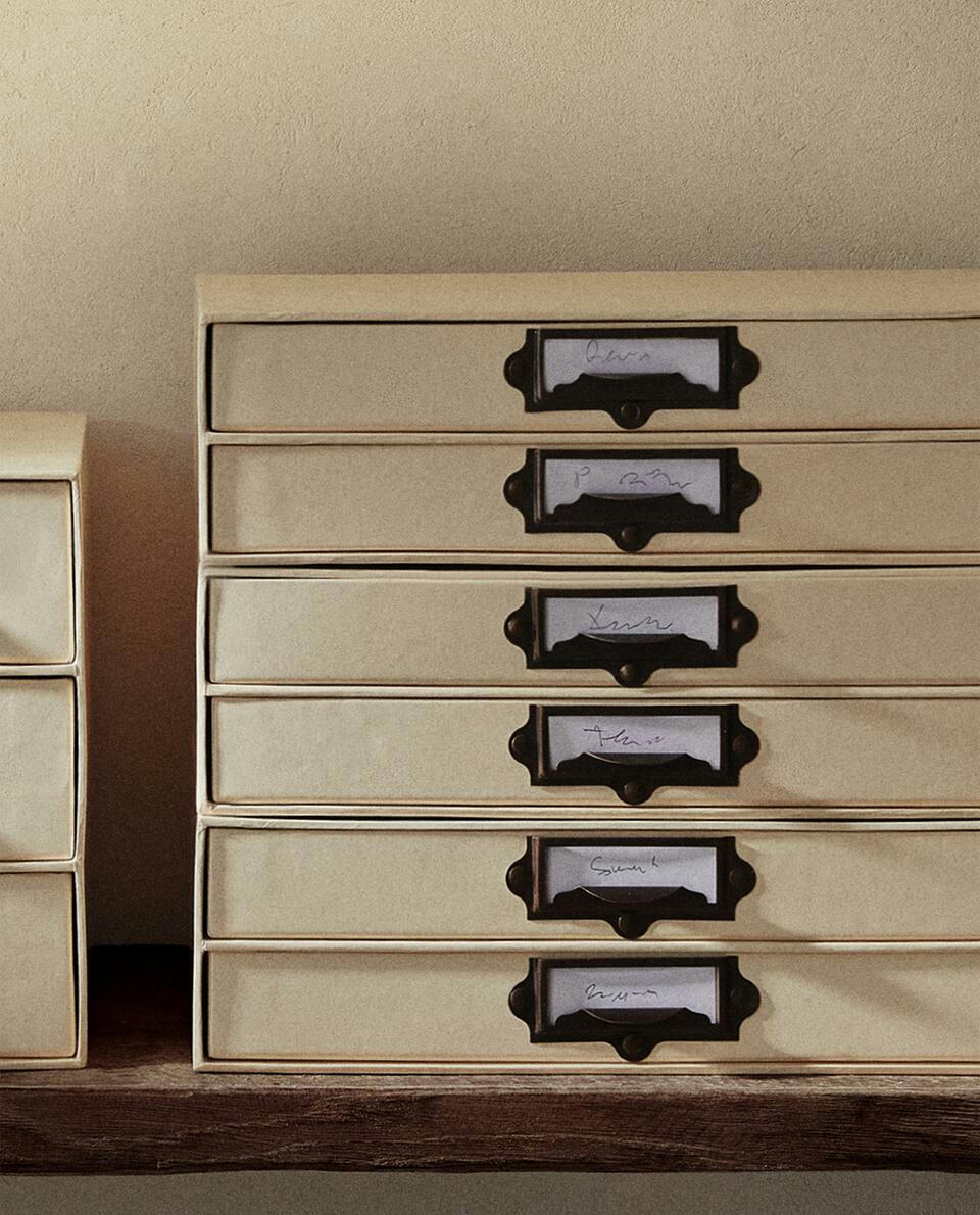 CABINET WITH DRAWERS