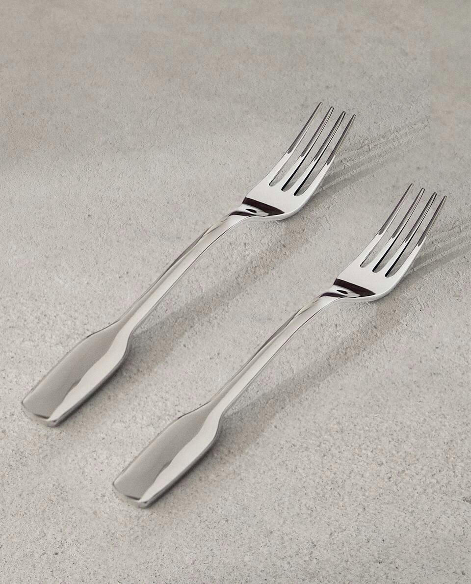 CUTLERY 01