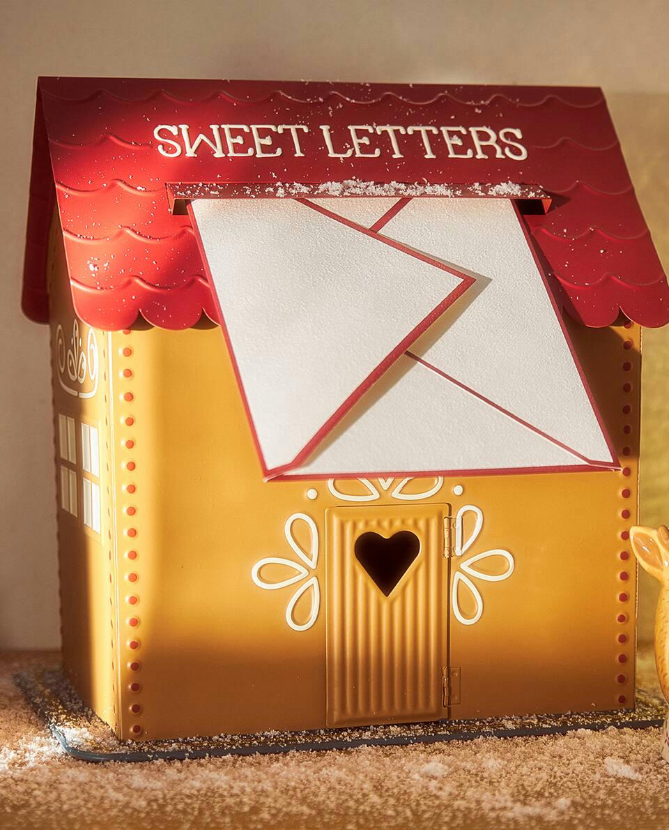 CHILDRENS CHRISTMAS GINGERBREAD HOUSE LETTER BOX