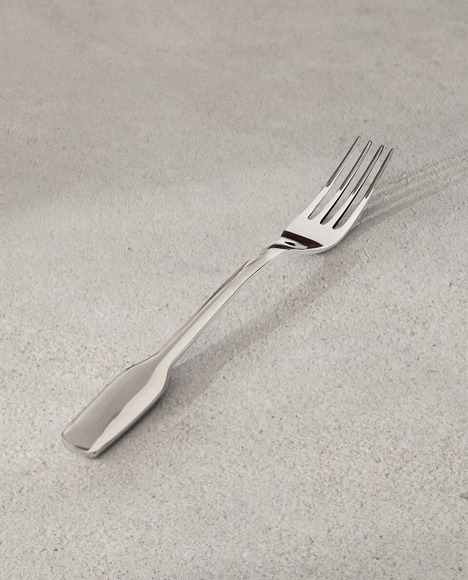 CUTLERY 01