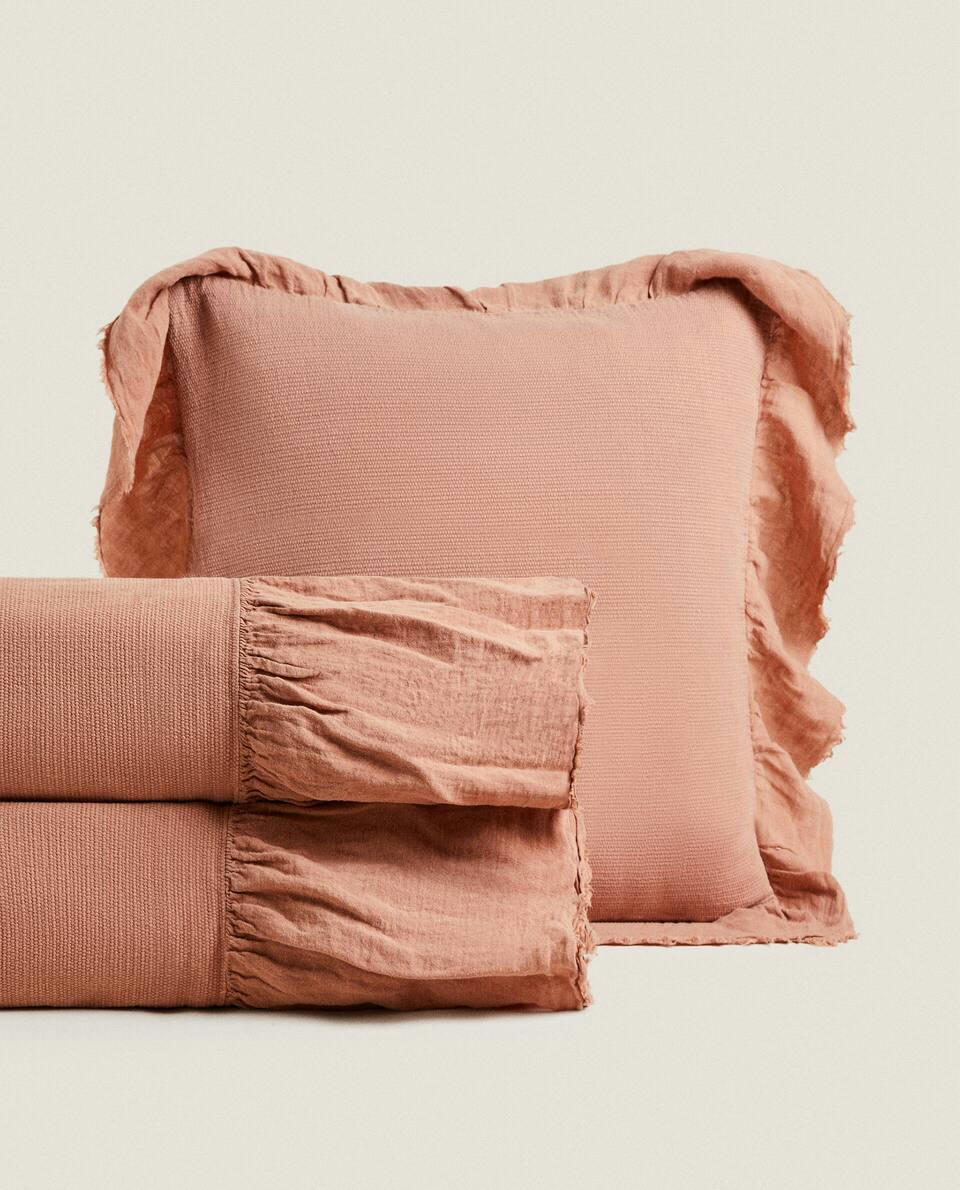 LINEN RUFFLE BEDSPREAD