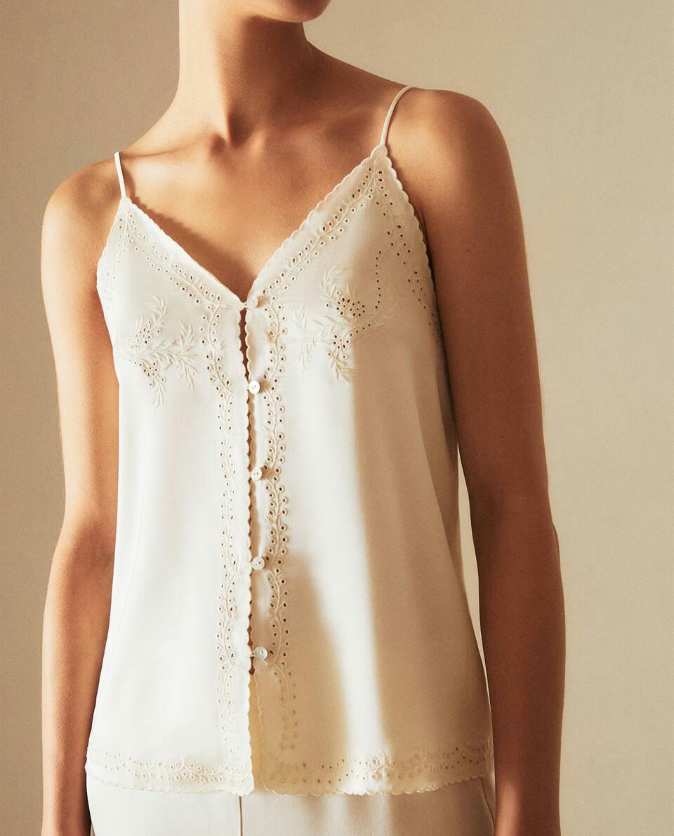 EMBROIDERED SATEEN TOP