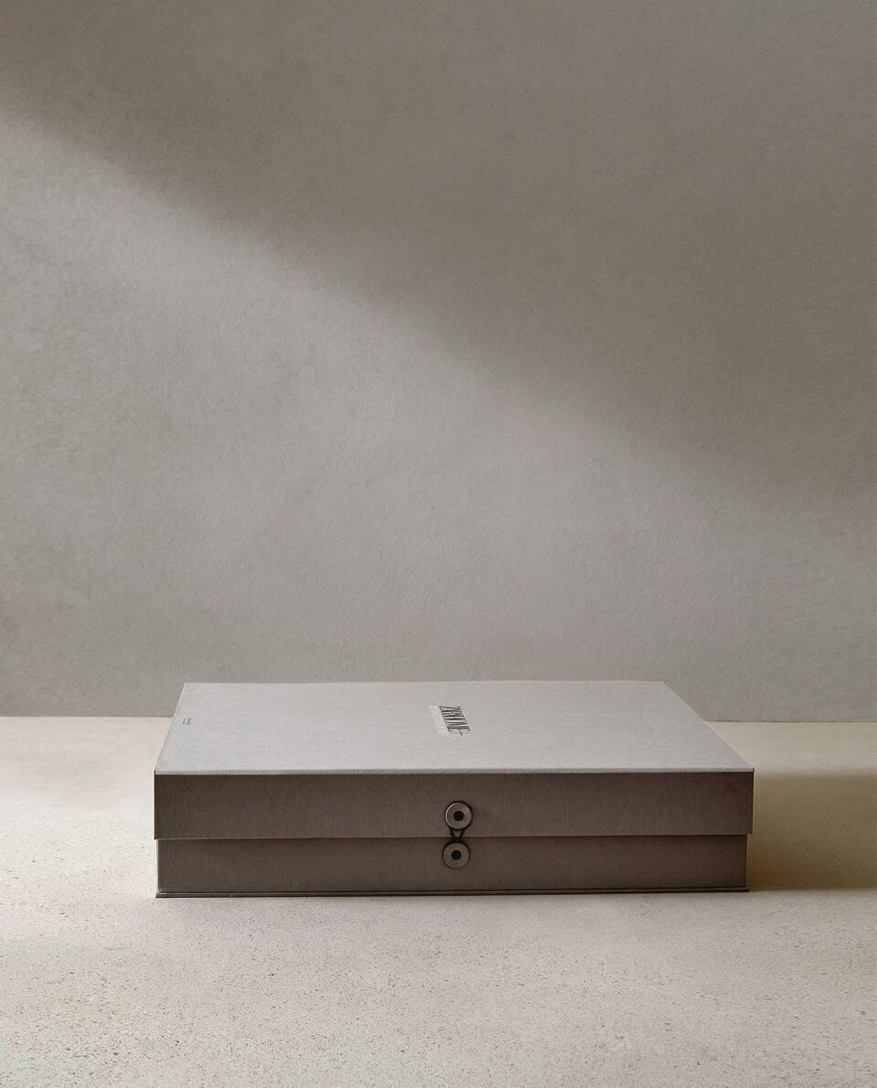 SET OF 84 PIECES + CUTLERY BOX
