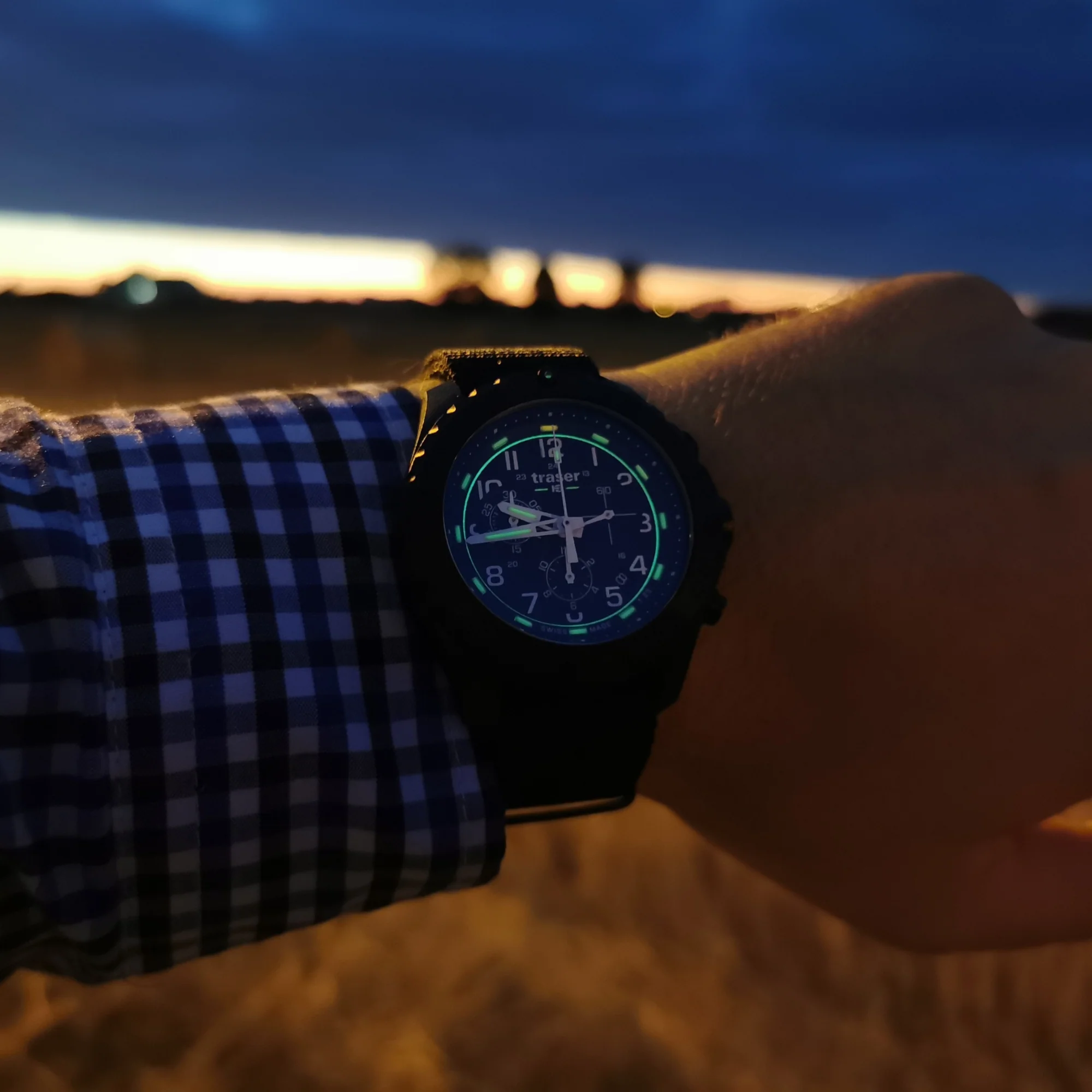 Zegarek męski Traser P96 Outdoor Pioneer Evolution Chrono Black - 108680