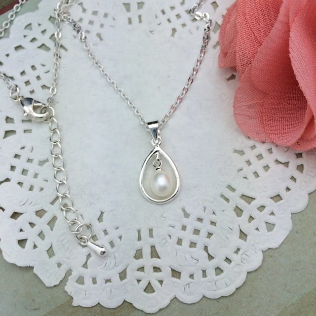 Always Remember Pearl Pendant Necklace