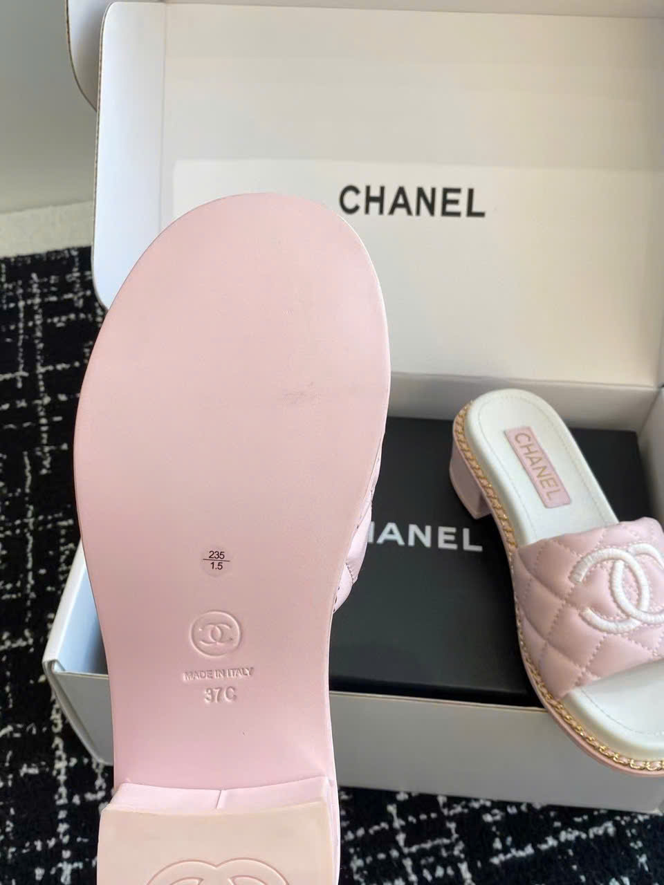 (1:1 replica) Chanel C Logo Women s Sandals Summer 2025
