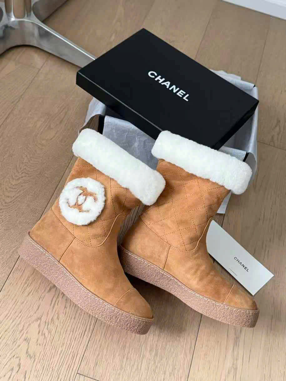 (1:1 replica) Chanel UGG Boots New Collections