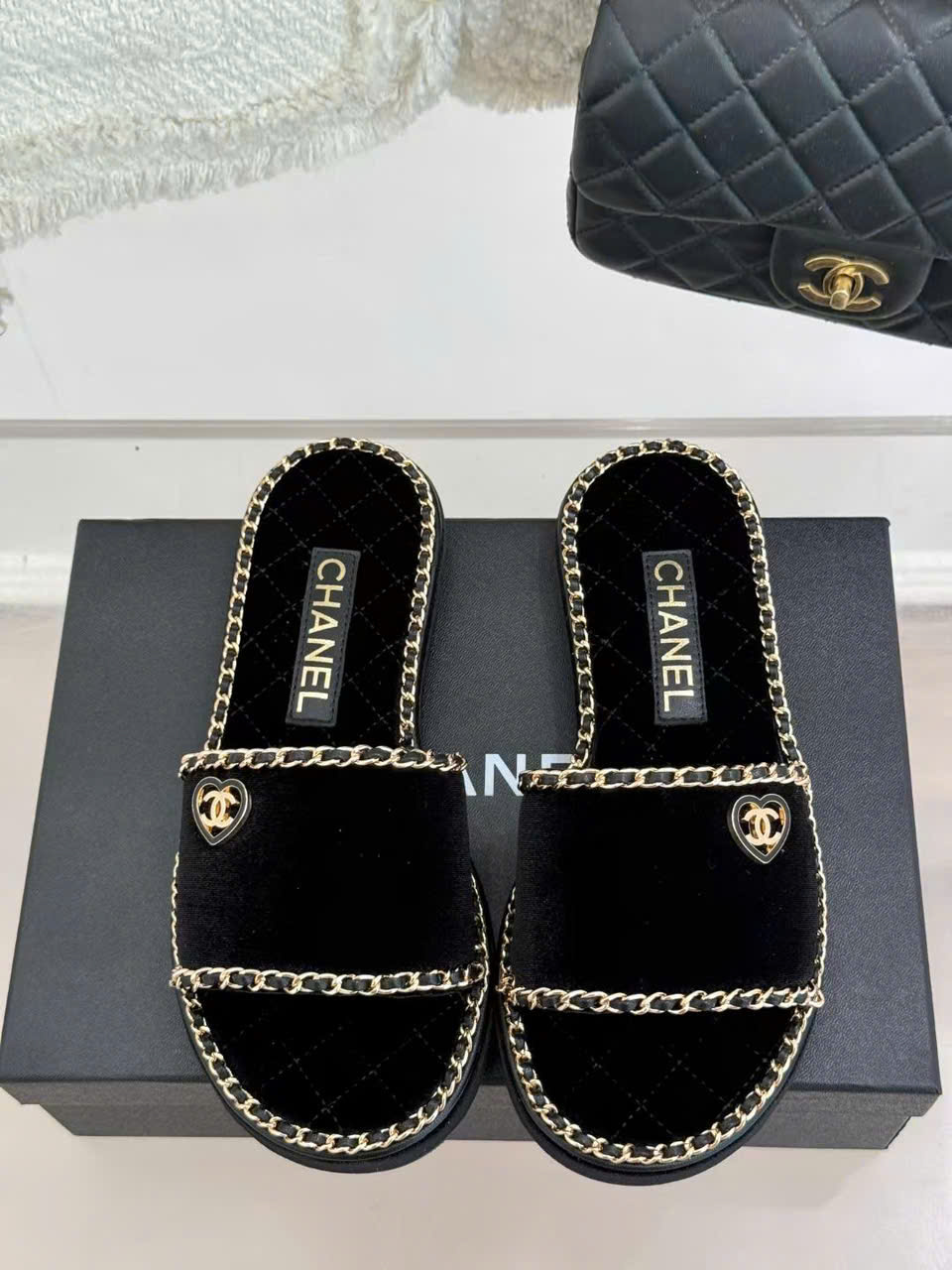 (1:1 replica) Chanel C Logo Women s Slides New Arrival