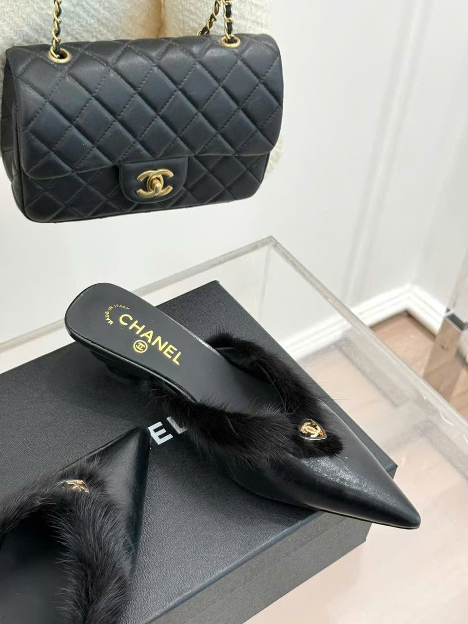 (1:1 replica) Chanel C Logo Open Back Shoes