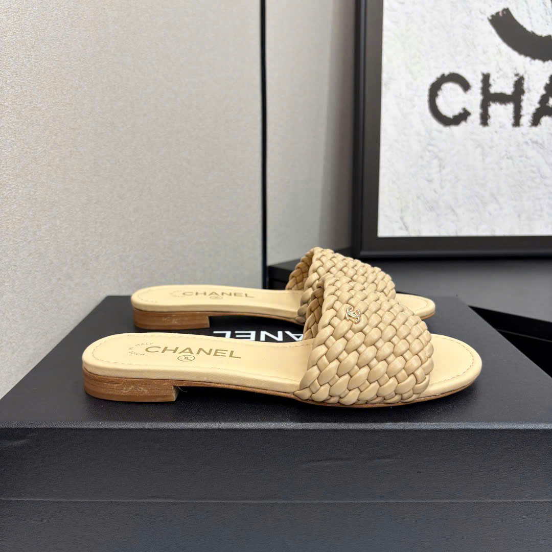 (1:1 replica) Chanel C Logo Women s Slide Sandals