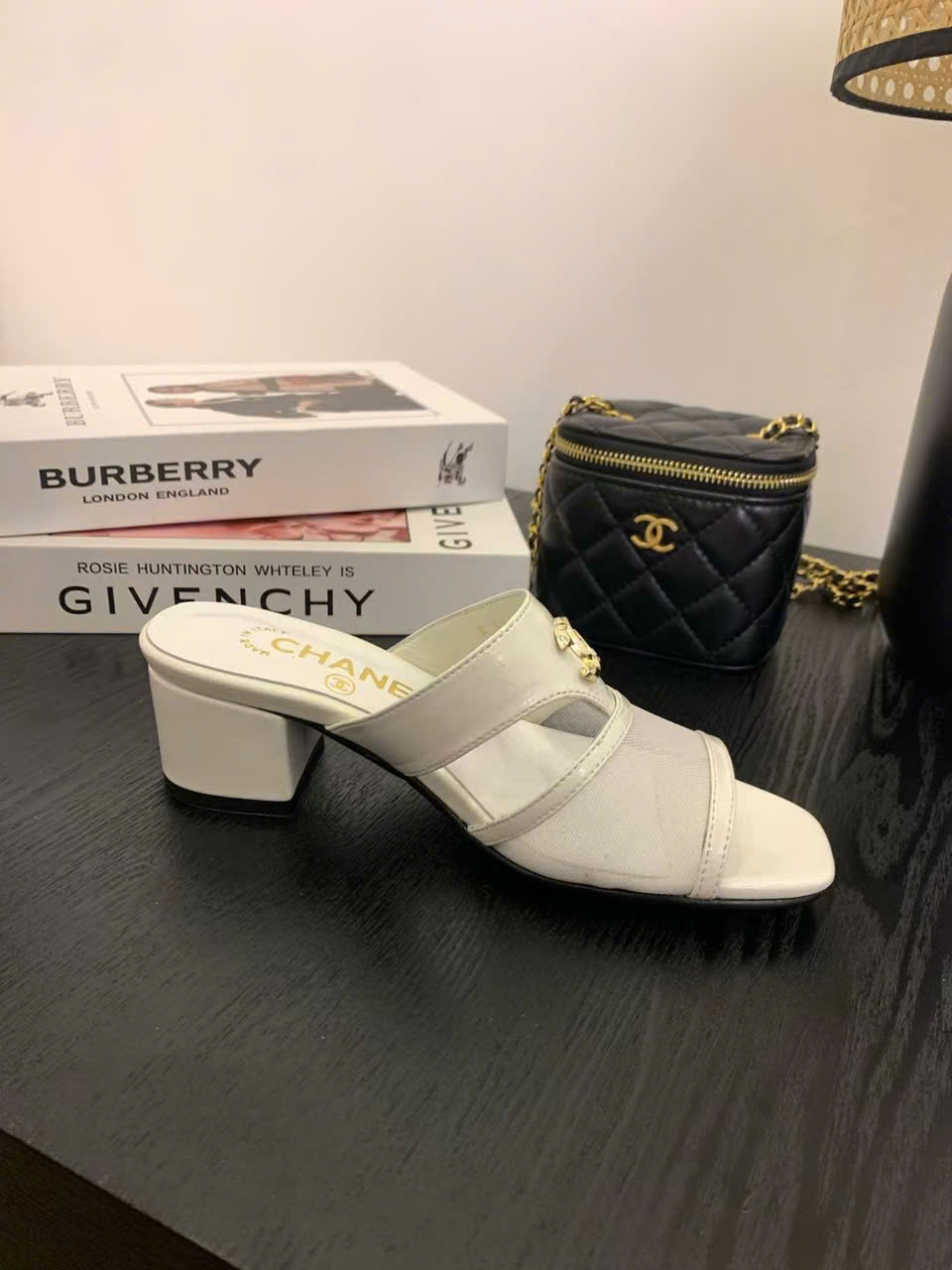 (1:1 replica) Chanel CLogo Women s Sandals New Arrivals