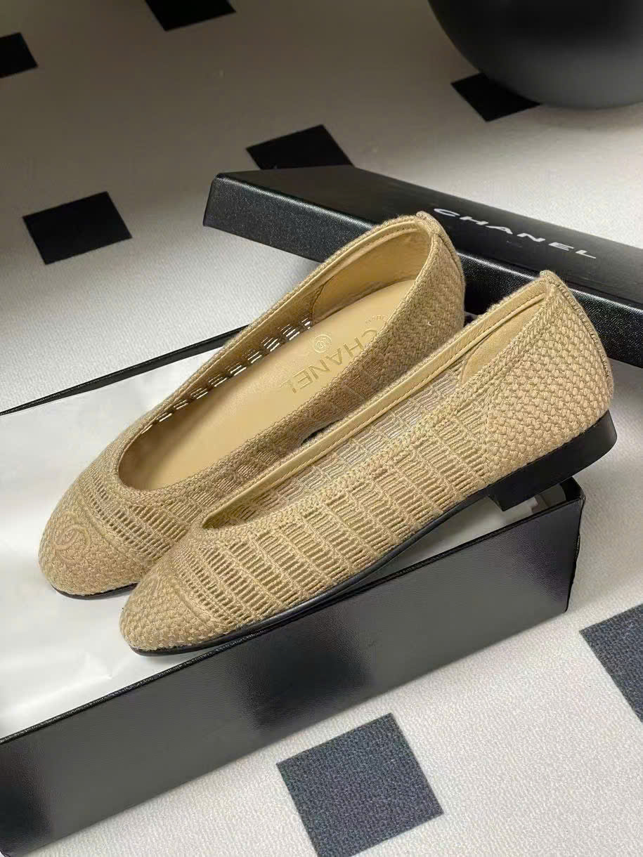 (1:1 replica) Chanel C-Logo Summer Shoes 2025