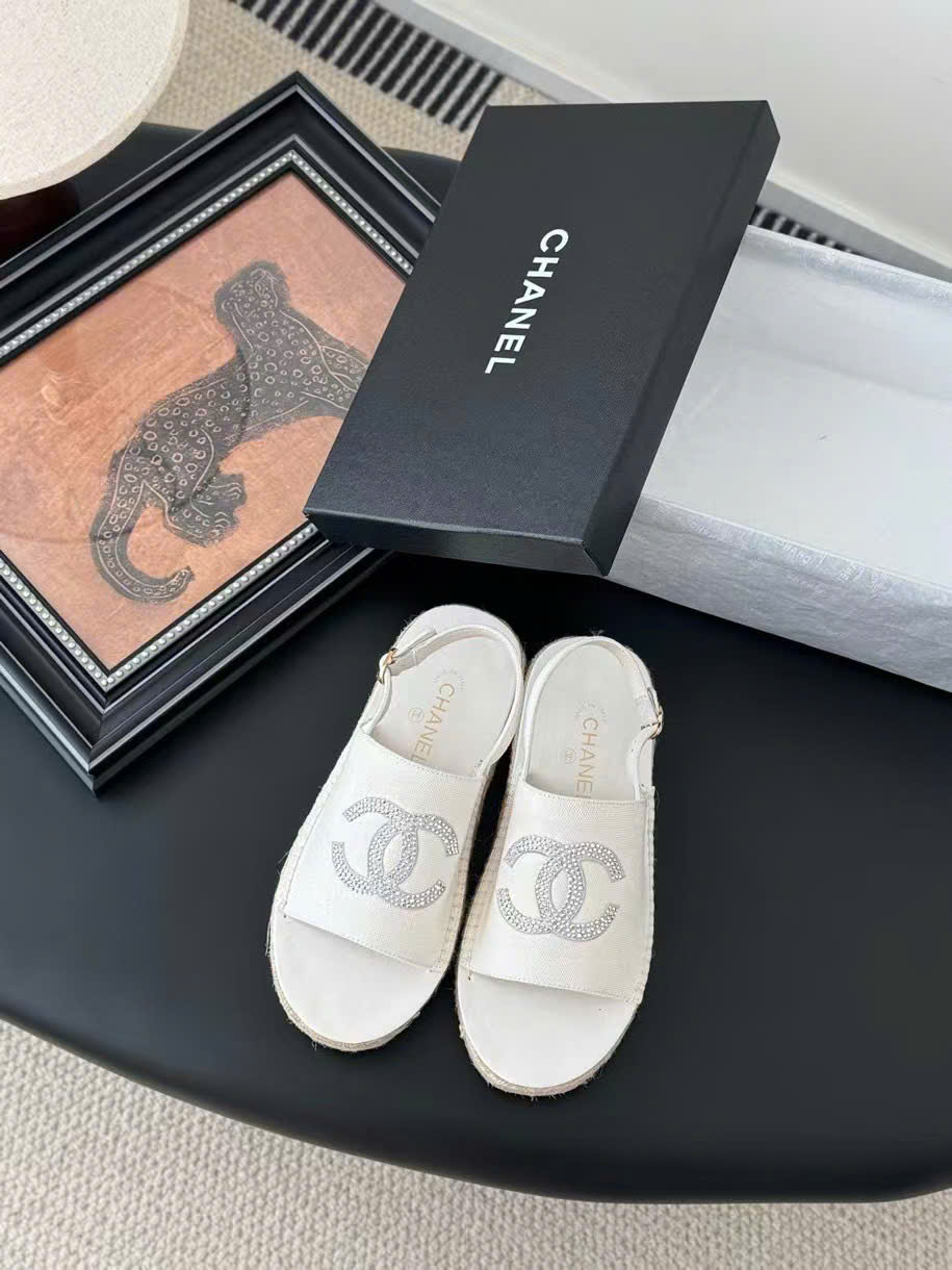 (1:1 replica) Chanel C Logo Women s Sandals