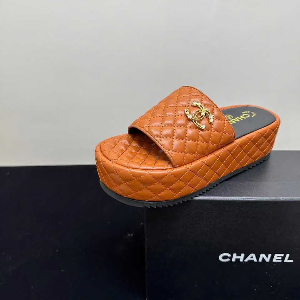 (1:1 replica) Chanel CLogo Wedges Women s Sandals 2025