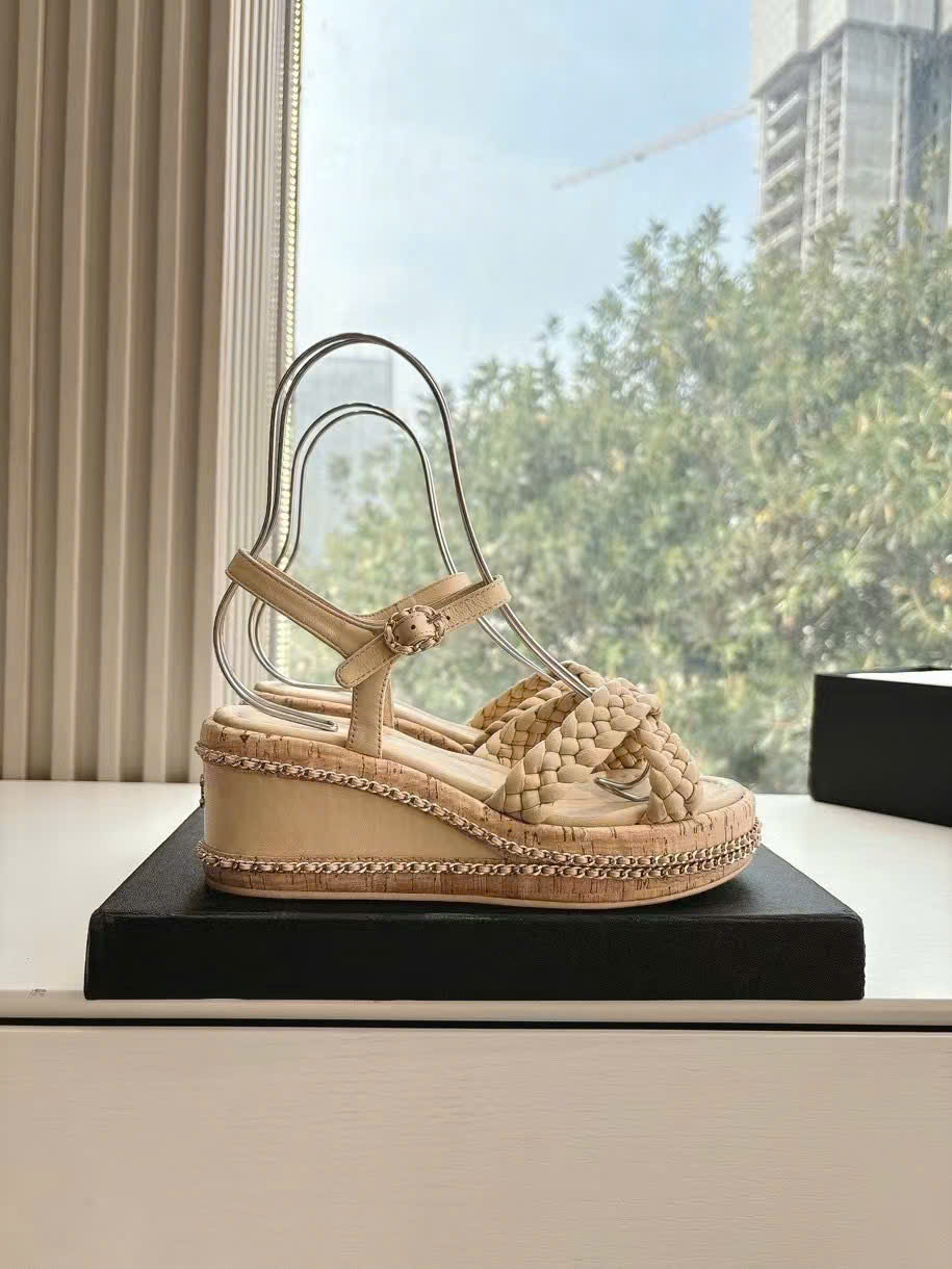 (1:1 replica) Chanel Wedges Women s Sandals New Collections 2025