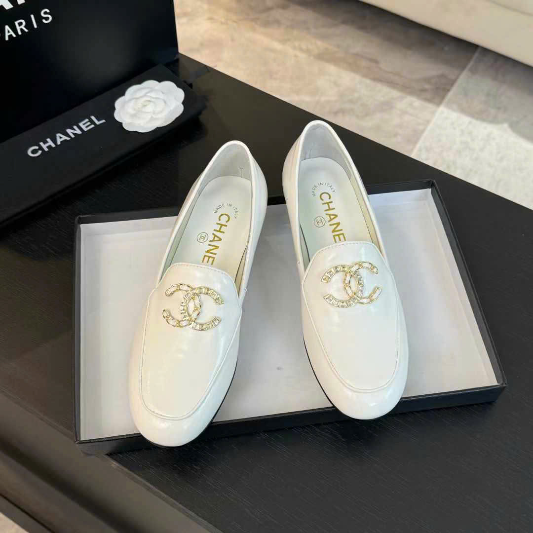 (1:1 replica) Chanel C Logo Loafers Shoes
